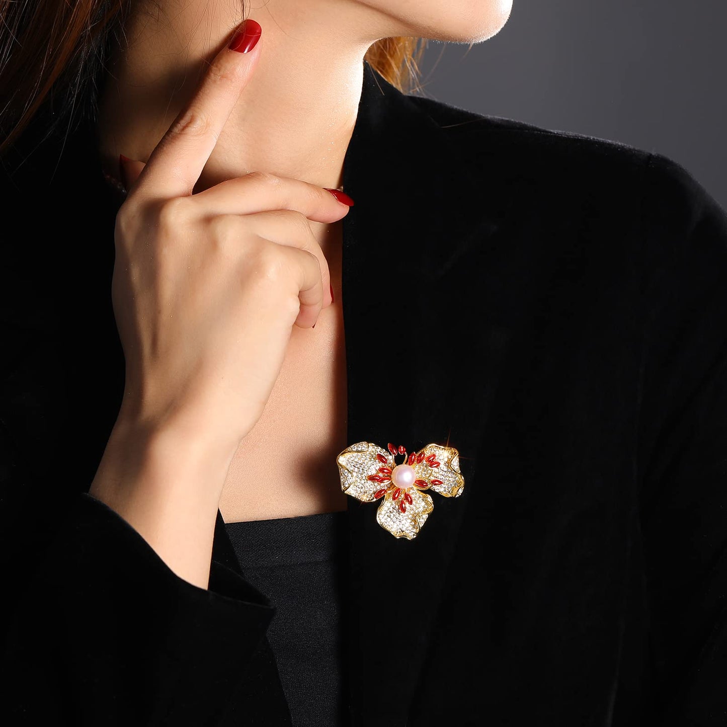 AILONMEI Brooches Jewelry for Women Fashion, Elegant Designer Costume Corsage Pearl Brooches & Pins Christmas Gift (Charming Pistil)