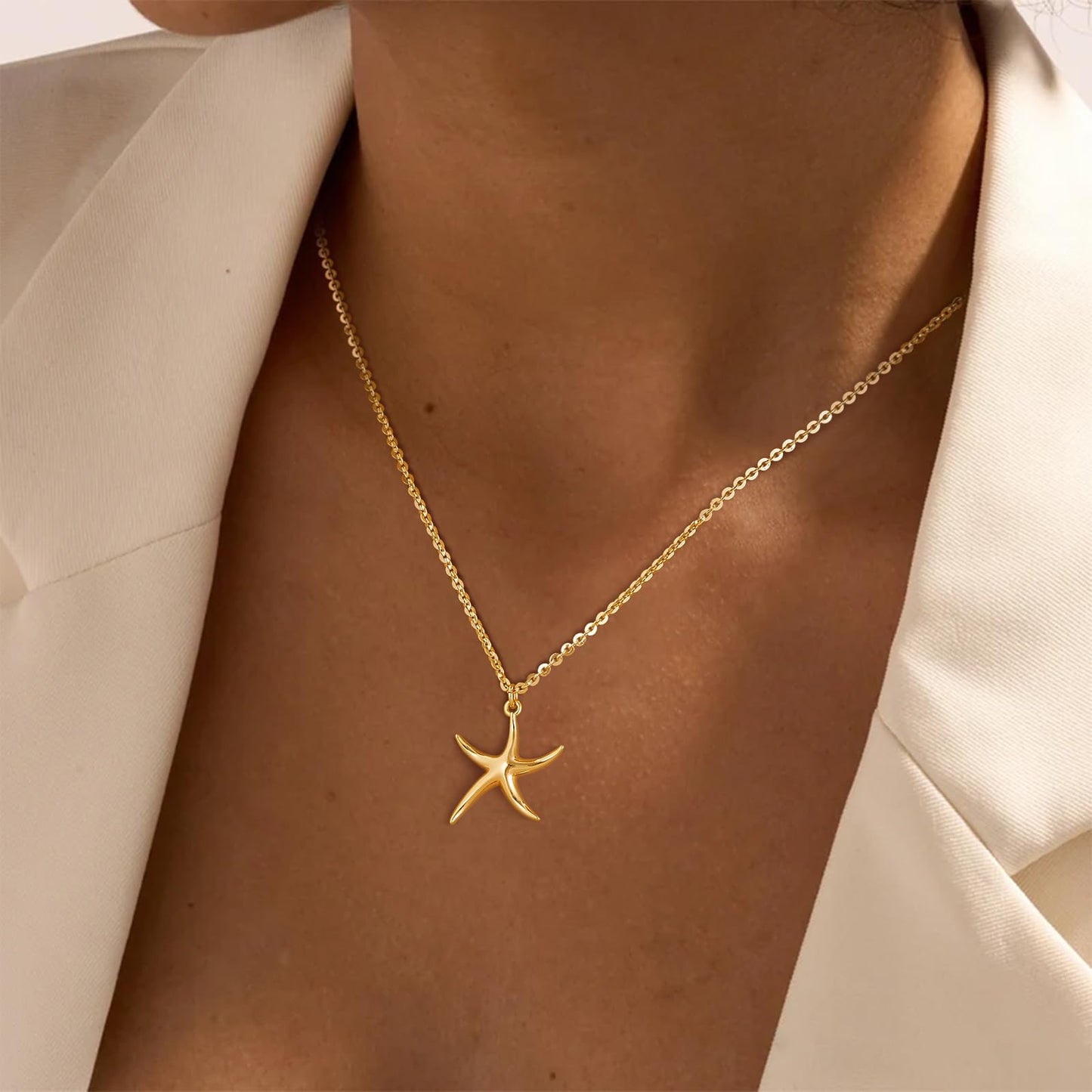 MEVECCO Dainty Gold Star Pendent Necklace for Women 18K Gold Plated Beach Cute Starfish Necklace Boho Handmade Ocean jewelry