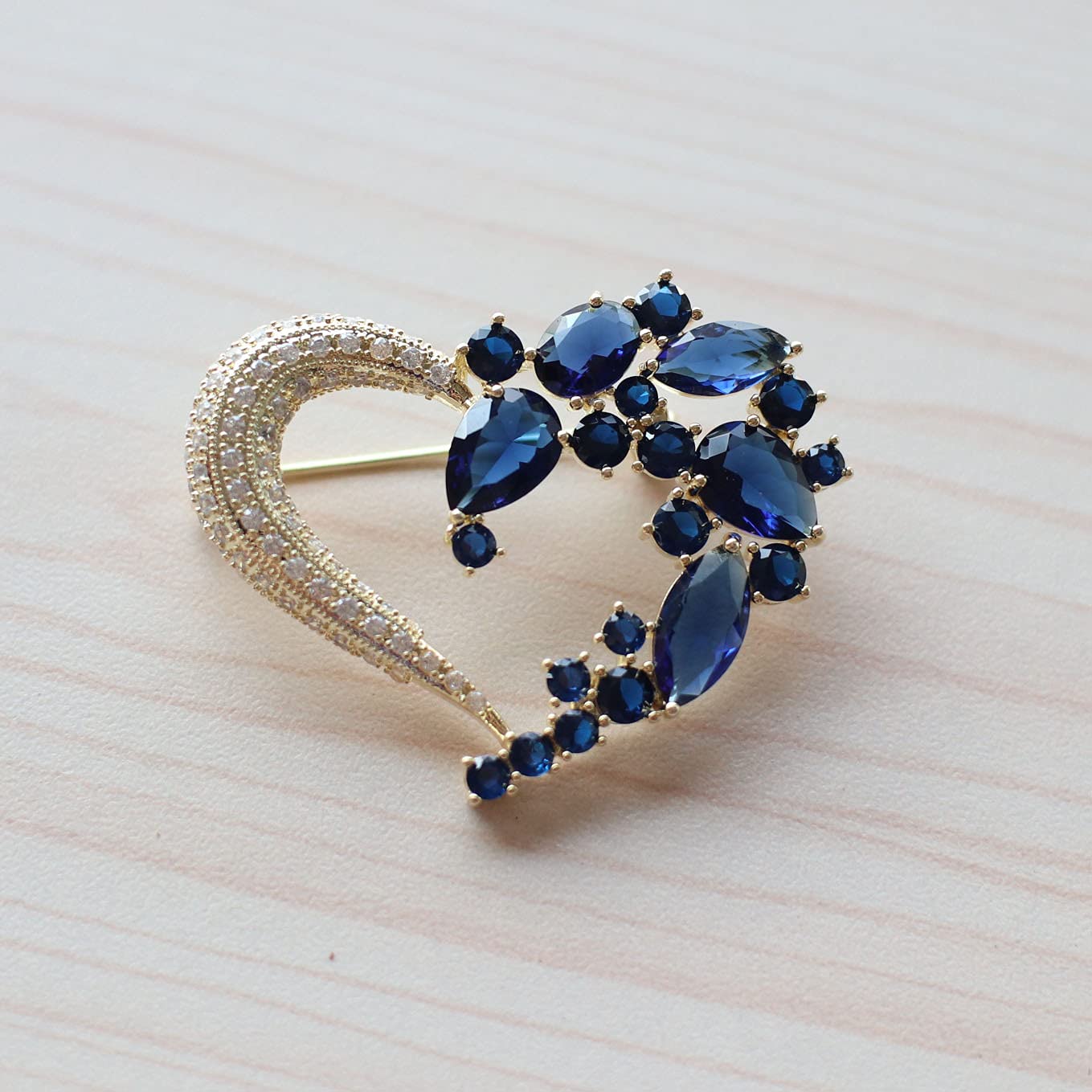 Heart Brooch Pins for Women Fashion Valentine Love Blue Gold Jewelry