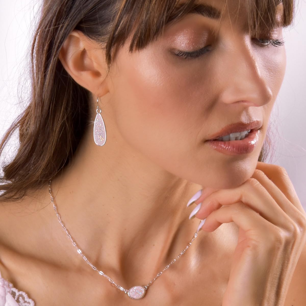 Created White Opal Earrings for Women - Tear Drop Earrings Jewelry, Sparkly Long Dangly Simulated Druzy Drop Dangles, Elegant Boho Silver Tone Dangle with Dangling Faux Opal Stone for Wedding Bride