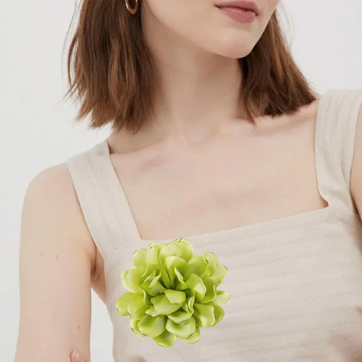 Elegant Large Cloth Flower Brooches Big Camellia Flower Pin for Women Dainty Cloth Fabric Rose Brooches Dress Skirt Scarf Hat Pins Clothing Decoration Accessories (Green 2)