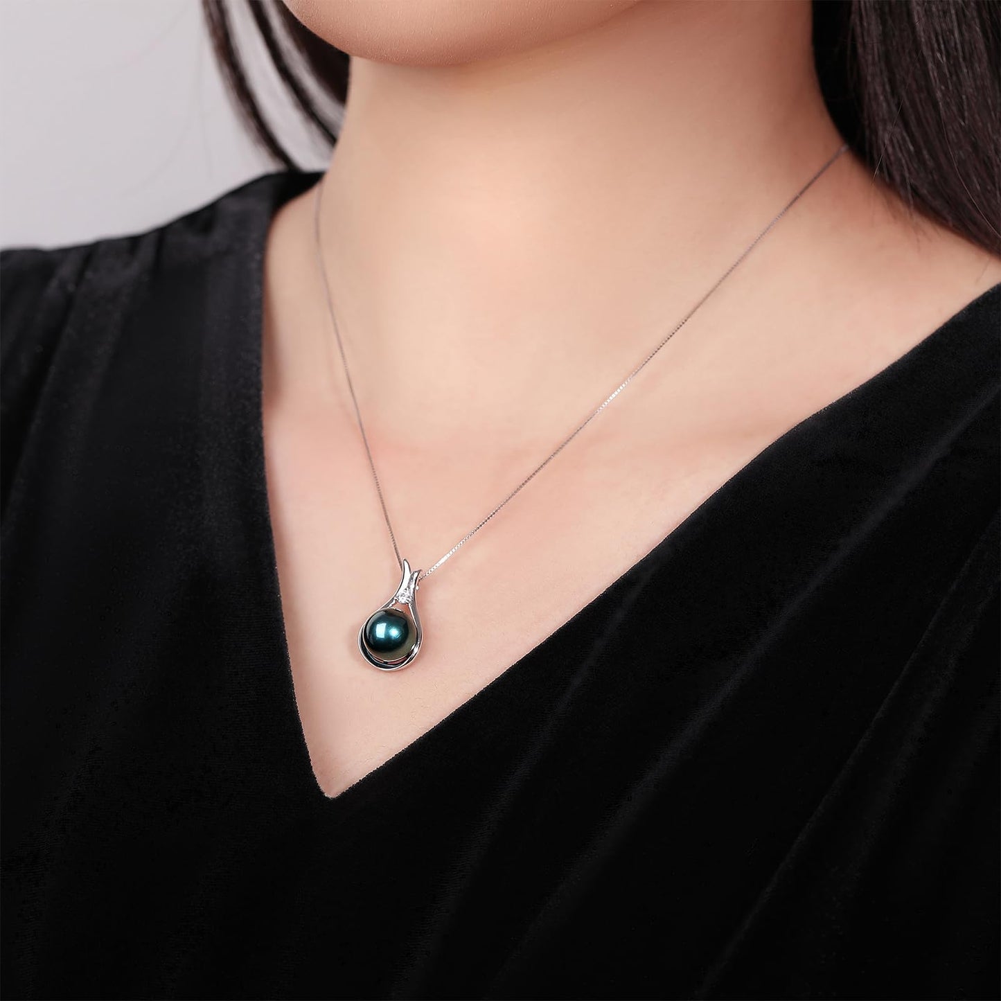 YAMI Tahitian Black Pearl Necklace 10-11mm Saltwater Cultured Pearl Jewelry with 925 Sterling Silver Adjustable Chain for Women, Mom, Wife, Luxury Gift for Birthday, Mother's Day, Anniversary