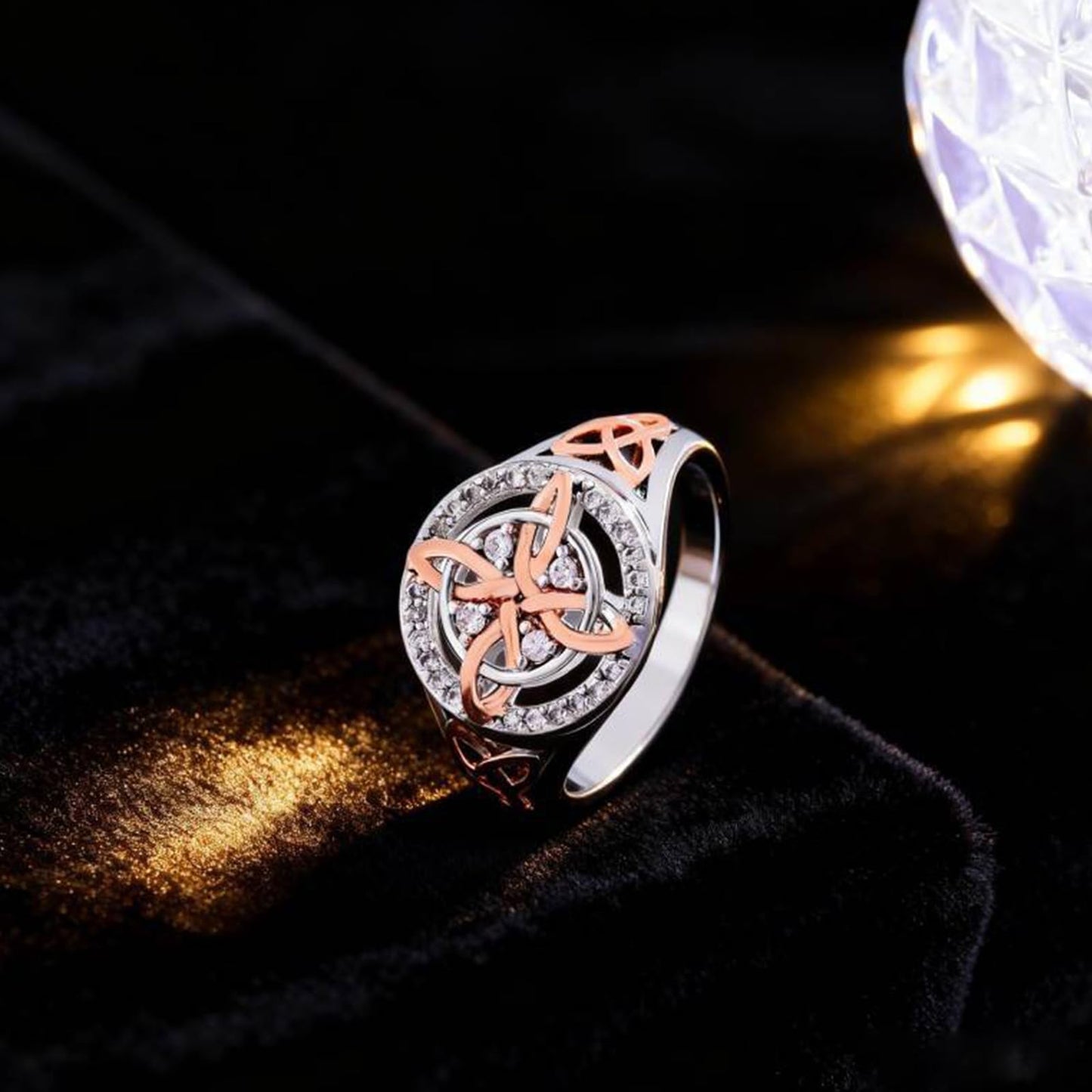 diyebof Women‘s Rings Copper Geometric Band Rings With Two Tone Zircon Accents Designed For Professional And Social Event In Sizes 6 To 10 (9)