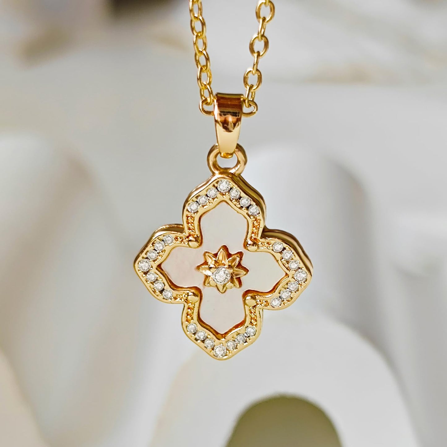 Zeffy Gold Clover Necklace for Women Dainty 14K Gold Plated CZ Mother of Pearl Pendant Necklace Charm Clover Pendant Lucky Necklaces for Women Jewelry