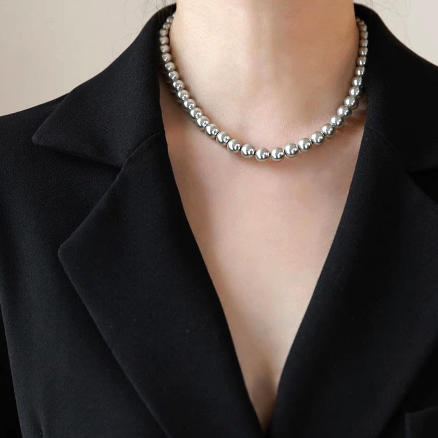 Zeffy Pearl Necklace 8MM Grey Dainty Round Imitation Pearl Handmade Beaded Choker Necklace Wedding Pearl Necklace Delicate Jewelry for Women Simple Bridesmaid Jewelry Gifts