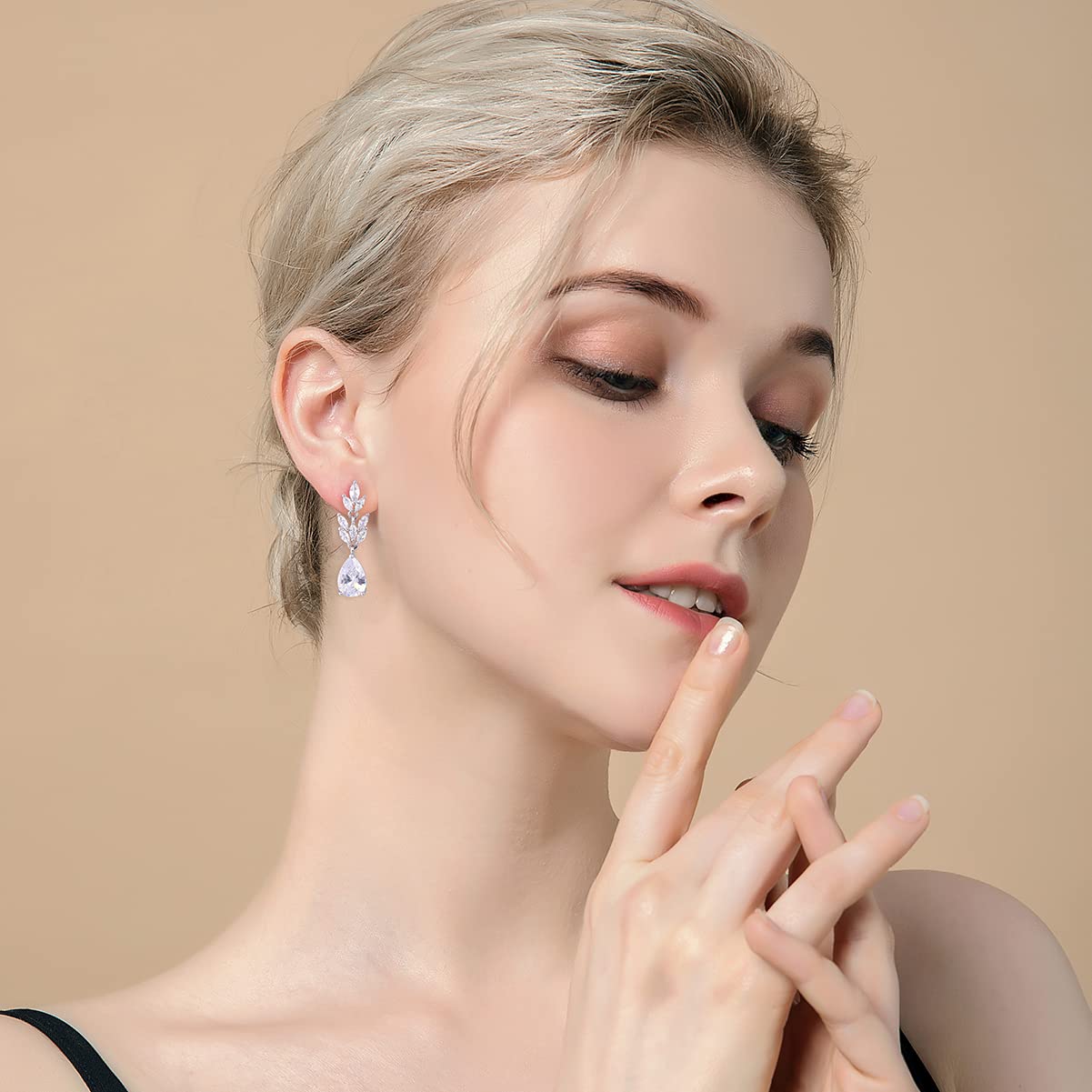 Small Cubic Zirconia Teardrop Wedding Earrings for Brides Birdesmaids Marquise Crystal Bridal Dangle Drop Earrings for Women Prom Jewelry Set