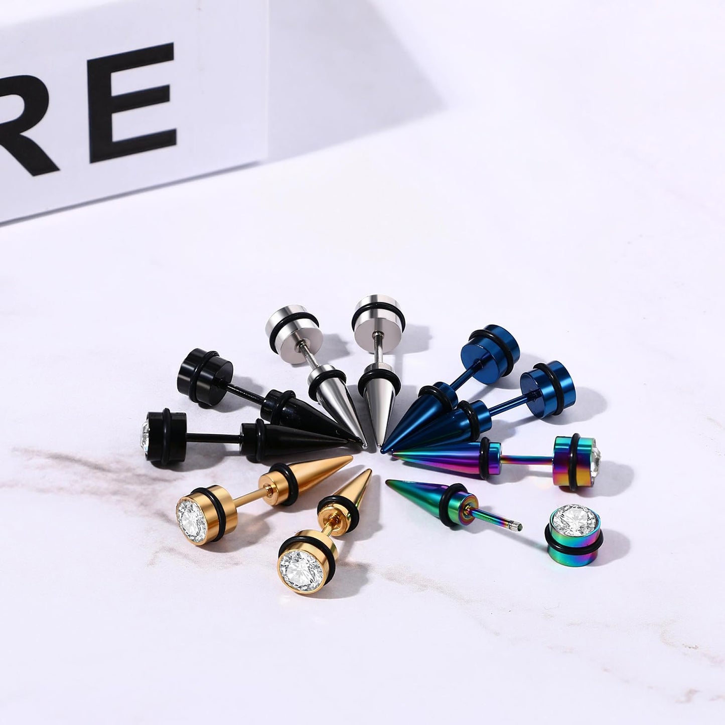 Aroncent 5PCS Spiked Stud Earrings for Men, Fake Gauge Fake Earrings Stainless Steel Spike Faux Taper Stud Earrings for Men Women Fashion Jewelry Piercing