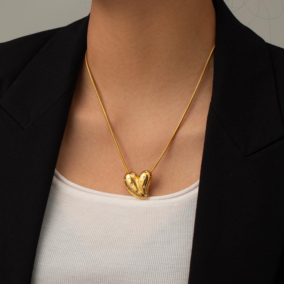 NUZON 18K Gold Plated Micro-pave CZ Heart Pendant Necklace for Women Chunky Charm Peach Heart Shaped Crystal Necklace Trendy Statement Jewelry 18’’
