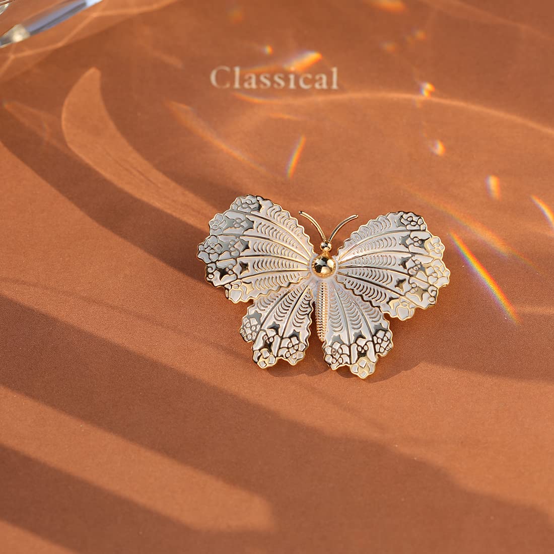 AILONMEI Elegant Pearl Flower Designer Brooch Pins Broches Costume Jewelry For Women Fashion Christmas Gift (Butterfly)