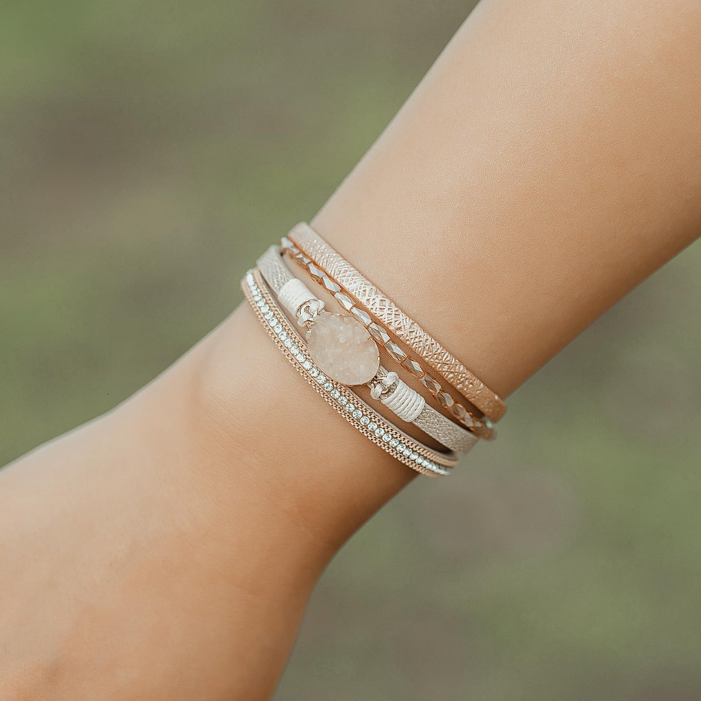 FANCY SHINY Boho Leather Wrap Bracelet Stackable Chunky Crystal Cuff Bracelets with Magnetic Clasp Cowboy Cowgirl Western Summer Beach Outfits Jewelry Gifts for Women (7.7", Gold)