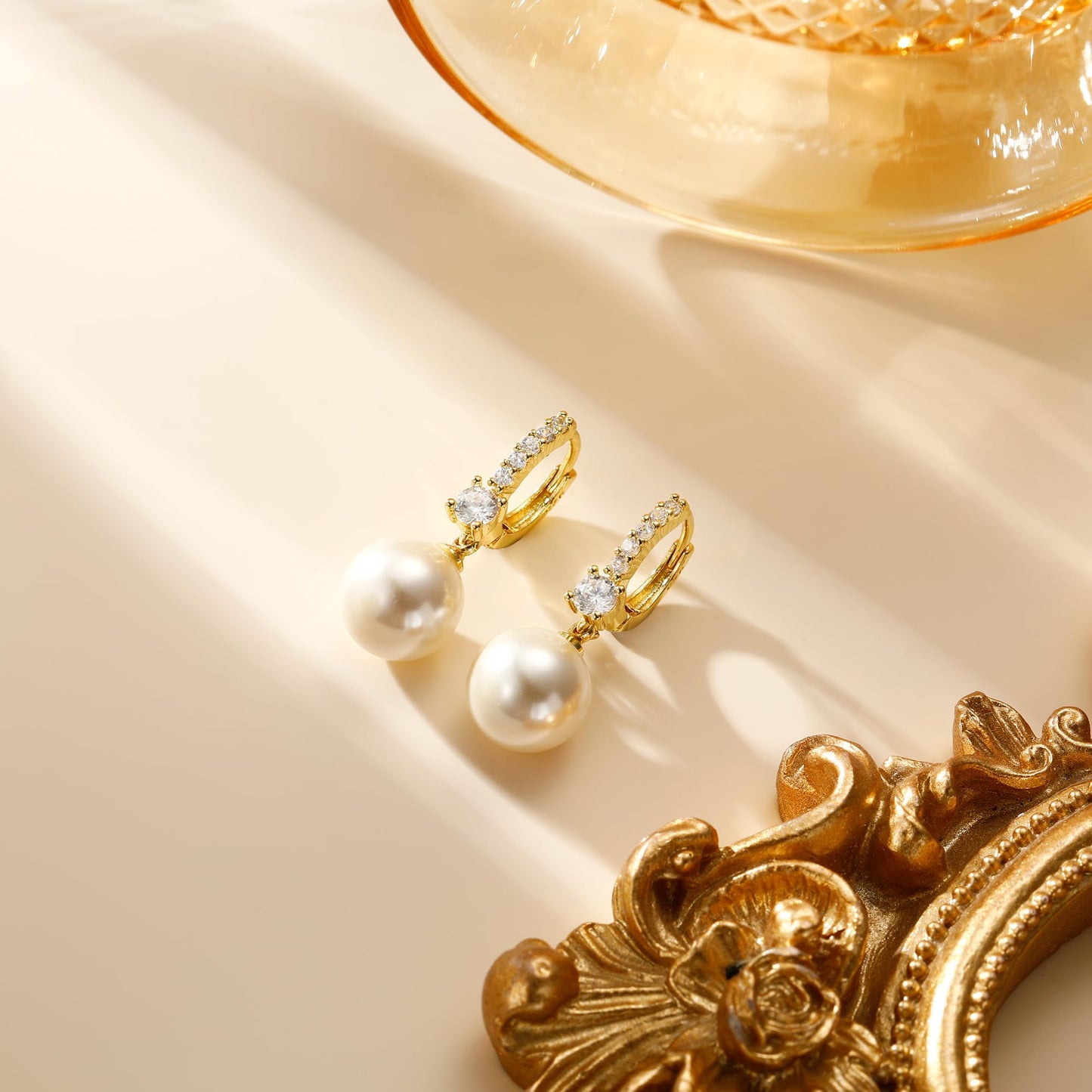 Pearl Earrings for Women Gold Dangle Pearl Earrings 14K Gold Plated Drop Earring for Women Trendy Dangling Earring Beach Party Earings Elegant Dangly Earings Wedding Bridal Jewelry for Gift ﻿