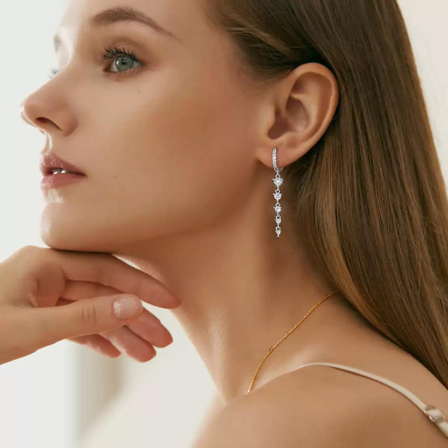 Lunvky 14K Gold Plated Dangle Earrings for Women Dainty Silver Drop Earring Trendy Long Dangling Wedding Bridesmaid Hoop Diamond Crystal Cute Earring Prom Jewelry Graduation Gifts