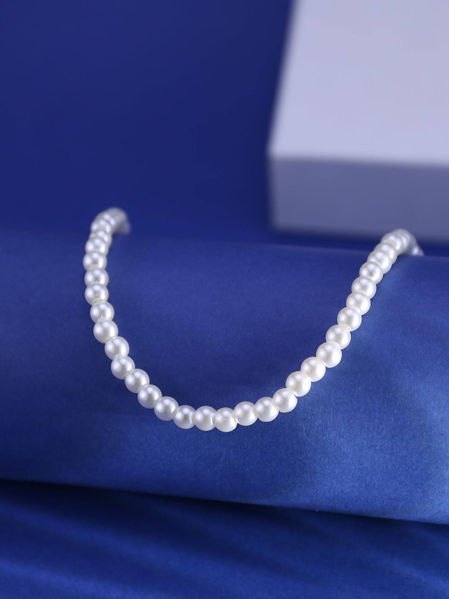Lookray Pearl Necklace for Women Dainty 6MM Round Imitation Pearl Choker Necklace Simple Multilayer ‌Pearls Choker Fashion Wedding Pearls Jewelry for Brides
