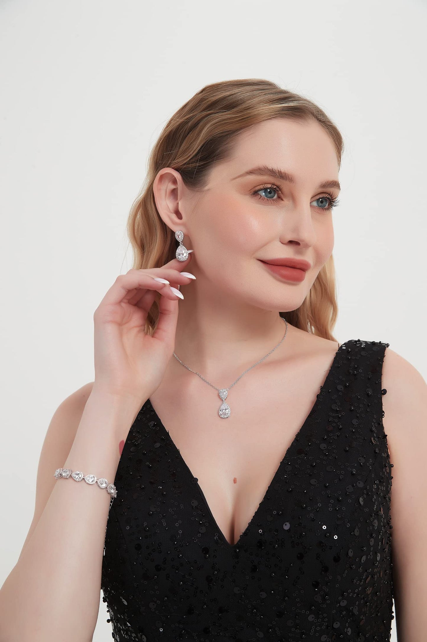 UDYLGOON Elegant Bridal Jewelry Set for Bride Bridesmaid Wedding Prom Teardrop Necklace Earrings Bracelet Set (White Gold Plated)