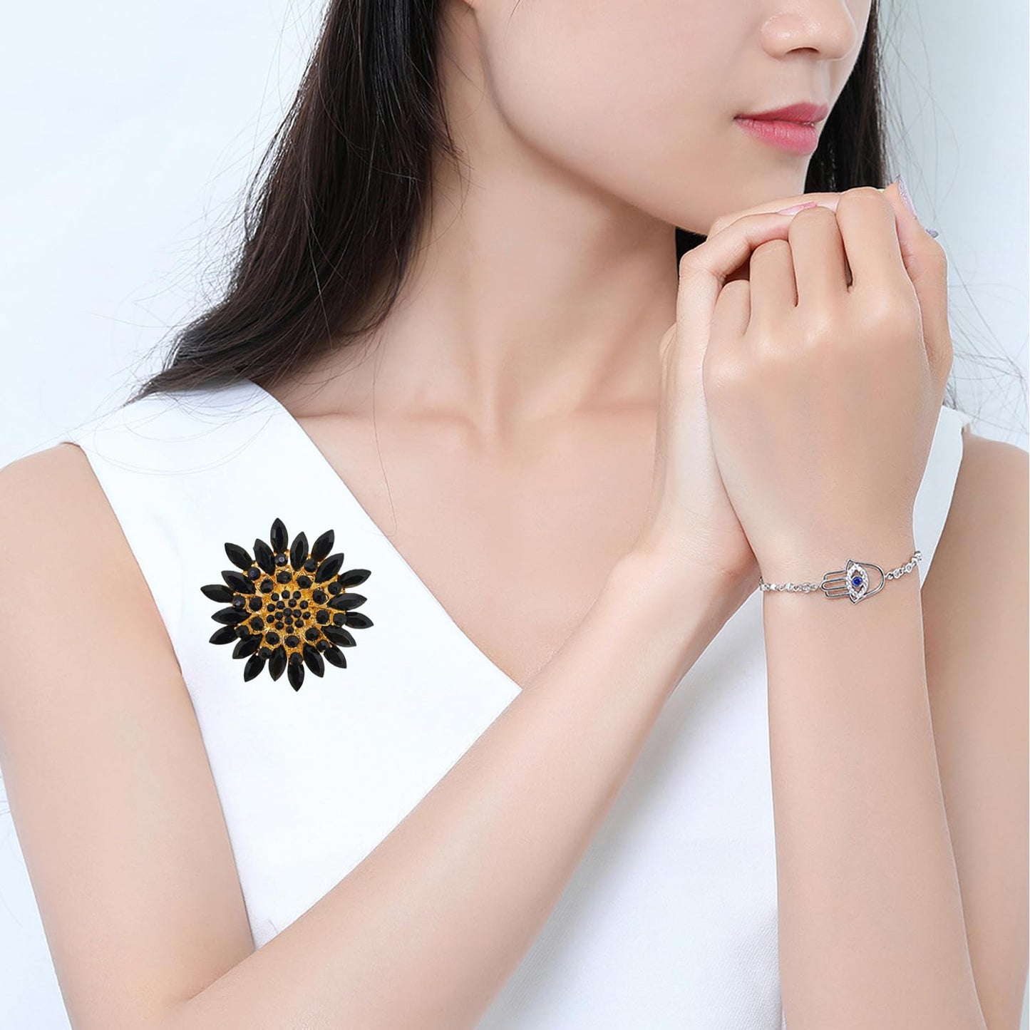 Rhinestone Large Flower Brooches Pins for Women Fashion Sparkly Crystal Sunflower Statement Brooch Wedding Party Suit Dress Formal Jewelry Accessories (black)