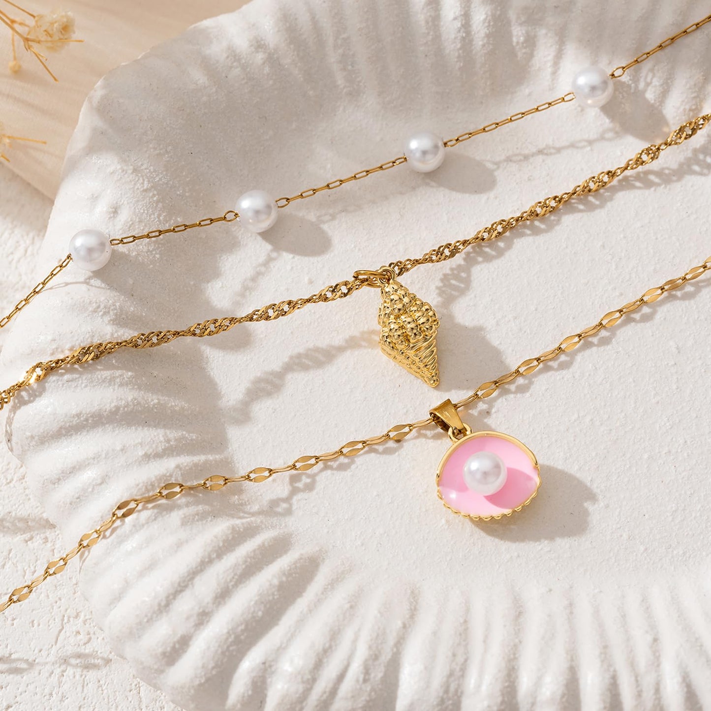 Trendy Stainless Steel Gold Plated Charm Necklace with Heart Pearl Pepper Conch Ceramic Pendant Necklace for Women Collares Chokers Jewelry (Pearl)