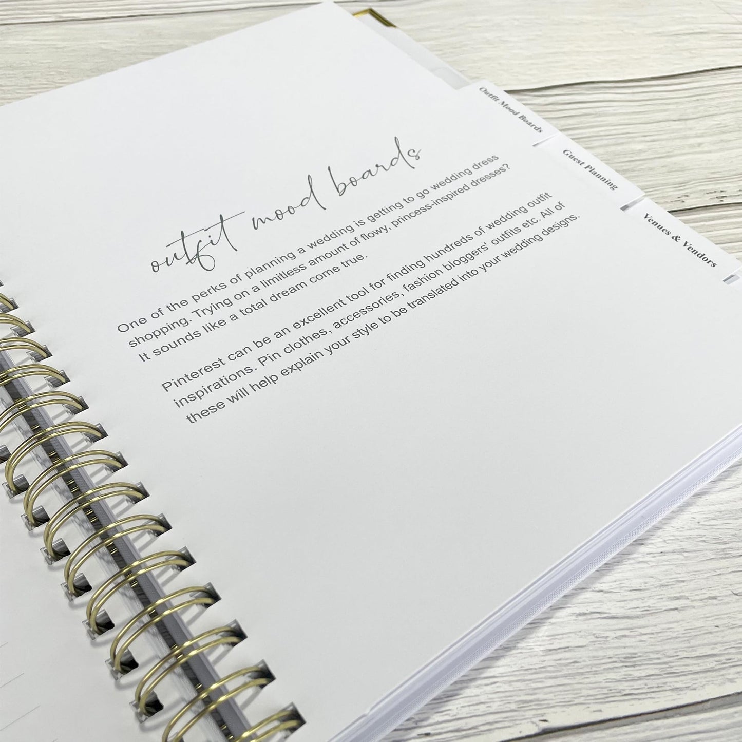 LADY&HOME Wedding Planner Book and Organizer - Wedding Planning Book for Bride,Linen Binder with Countdown Calendars & Checklists - Perfect Engagement Gifts for Couples - Green & White Floral
