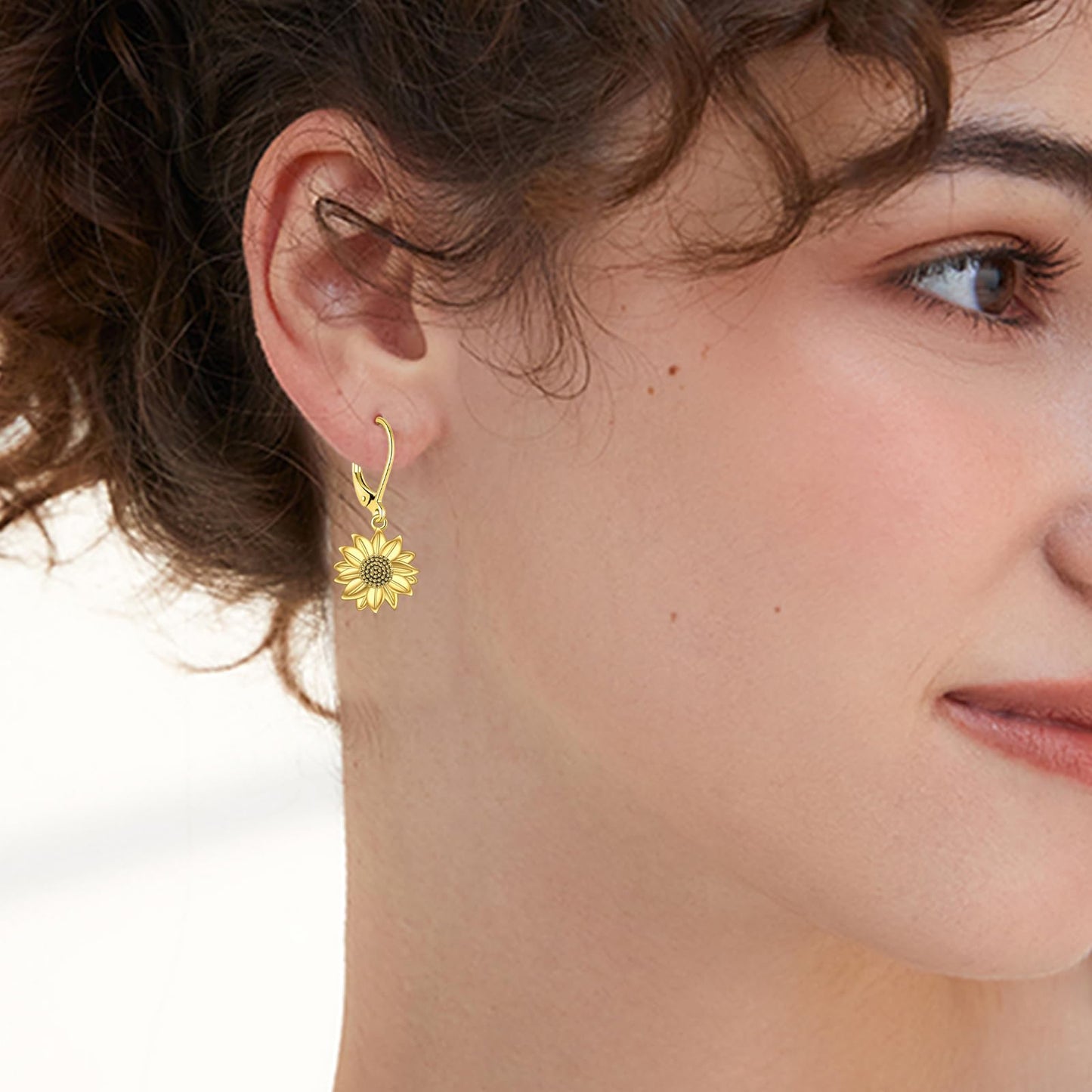 TALYKONG Sunflower Earrings for Women Sunflower Gold Plated Leverback Dangle Earrings Hypoallergenic Jewelry Gifts for Women (sunflower earrings)