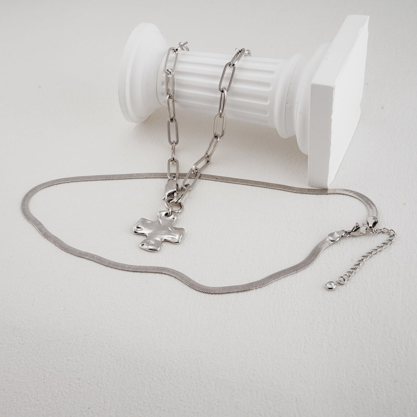 Bheop Chunky Cross Necklace for Women Trendy Silver Layered Statement Cross Pendant Charm Necklace Vintage Paperclip Herringbone Snake Choker Chain Costume Jewelry Set Gift Non Tarnish