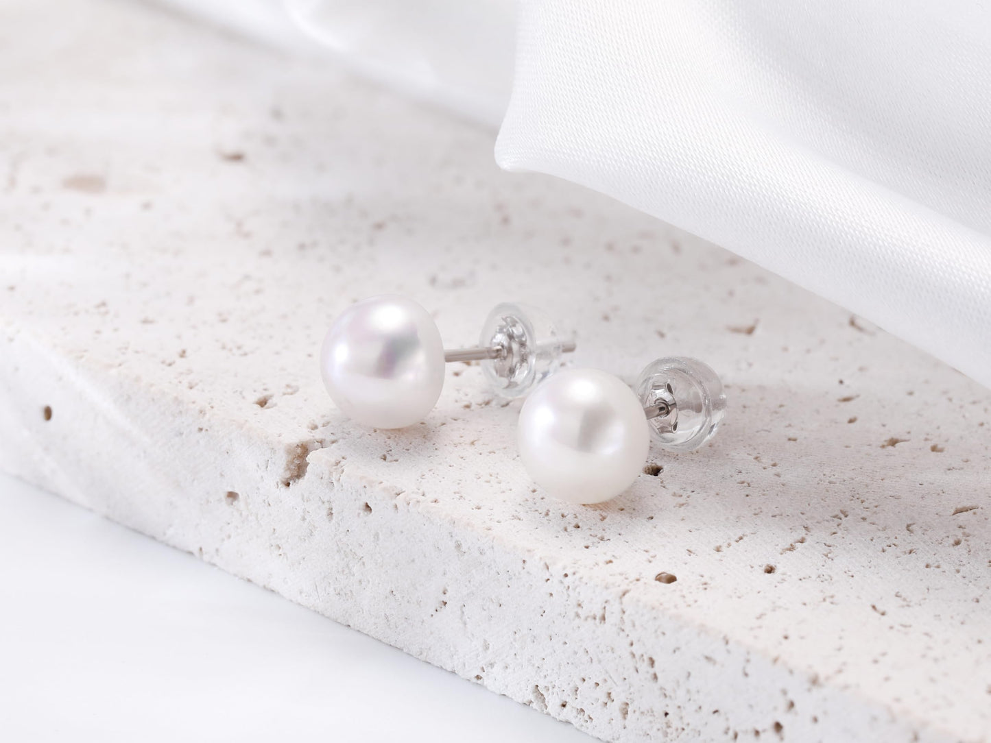 COYATE Pearl Earrings Sterling Silver White Freshwater Pearl Stud Earrings for Women Hypoallergenic 6-6.5mm Simple Elegant Jewelry Gift for Her,Mother,Bride,Friend