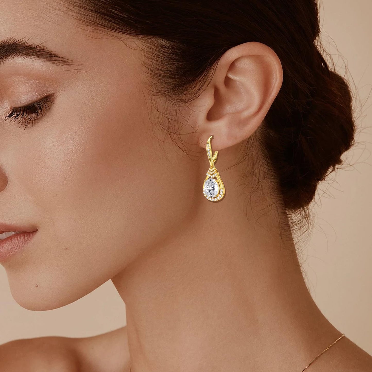 Sterling Silver Teardrop Dangle Earrings for Women April Birthstone Sparkling Wedding Earrings for the Bride Cubic Zirconia Leverback Drop Earrings for Mom Anniversary Jewelry Birthday Gifts for Wife