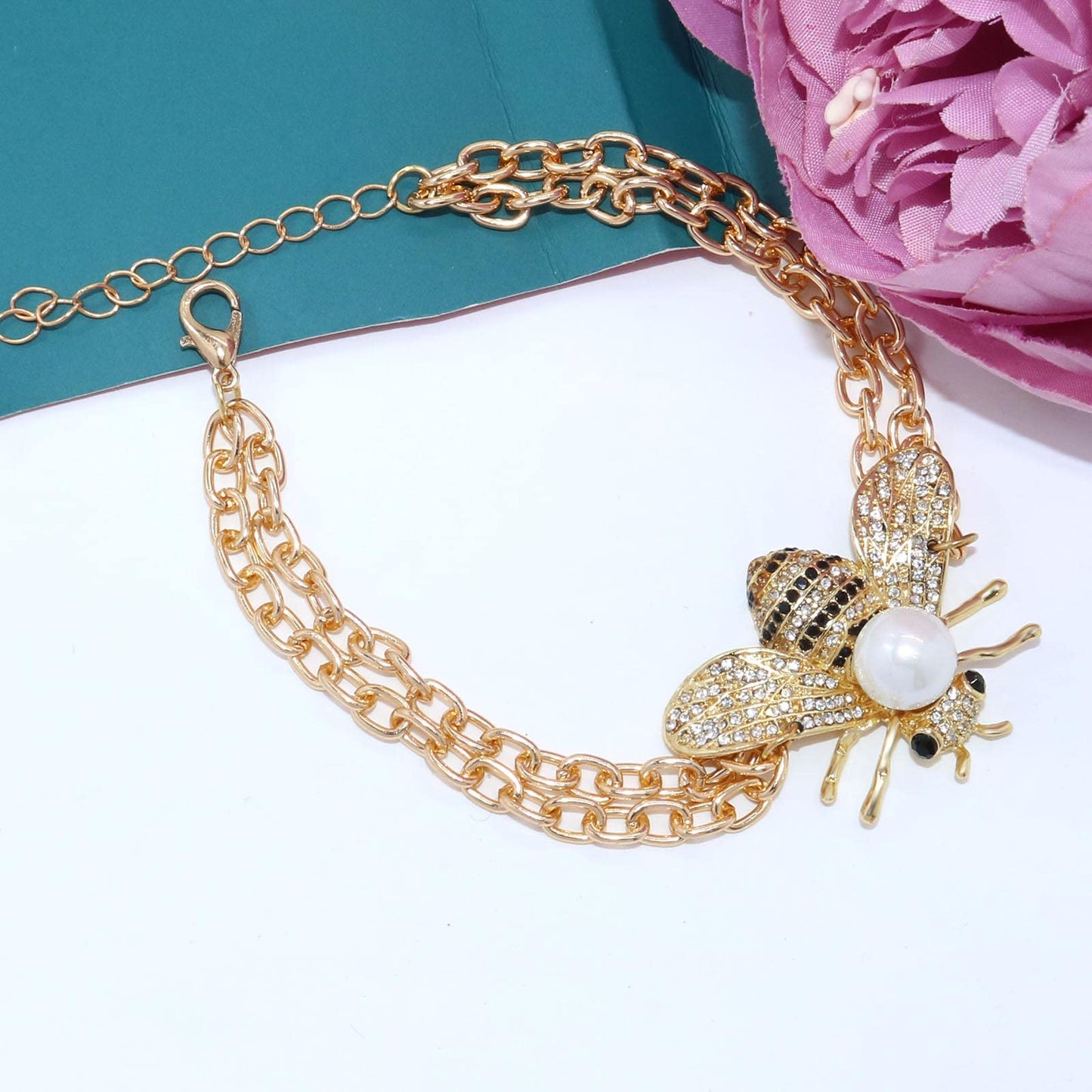 Honey Bee Turquoise Beaded Bracelet Crystal Insect Themed Bee Chain Link Bracelets Animal Fashion Shell Pearl Elastic Bracelets Gold Tone (White Pearl Chain)