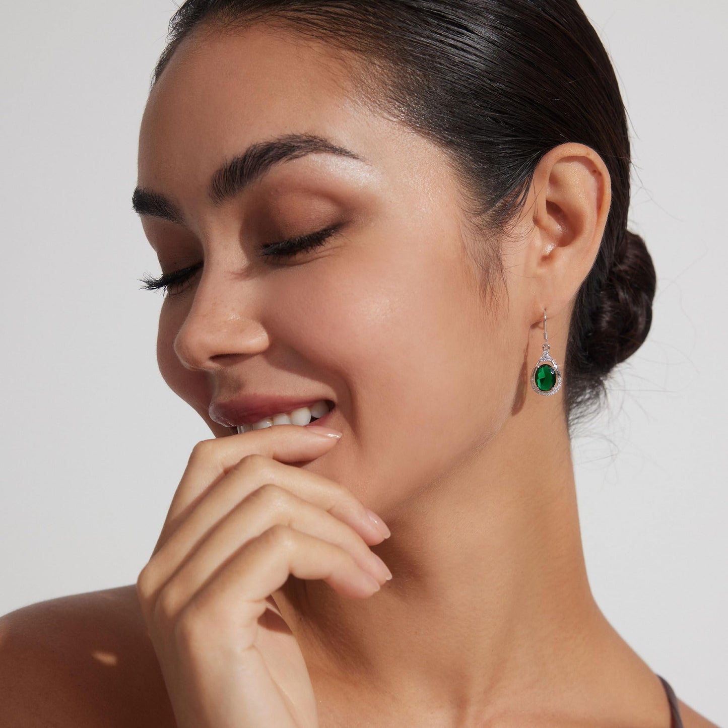 18K White Gold Plated Sterling Silver Oval Cut Cubic Zirconia Drop Dangle Earrings for Women Hypoallergenic Statement Earrings Gifts for Women Mom (Emerald)