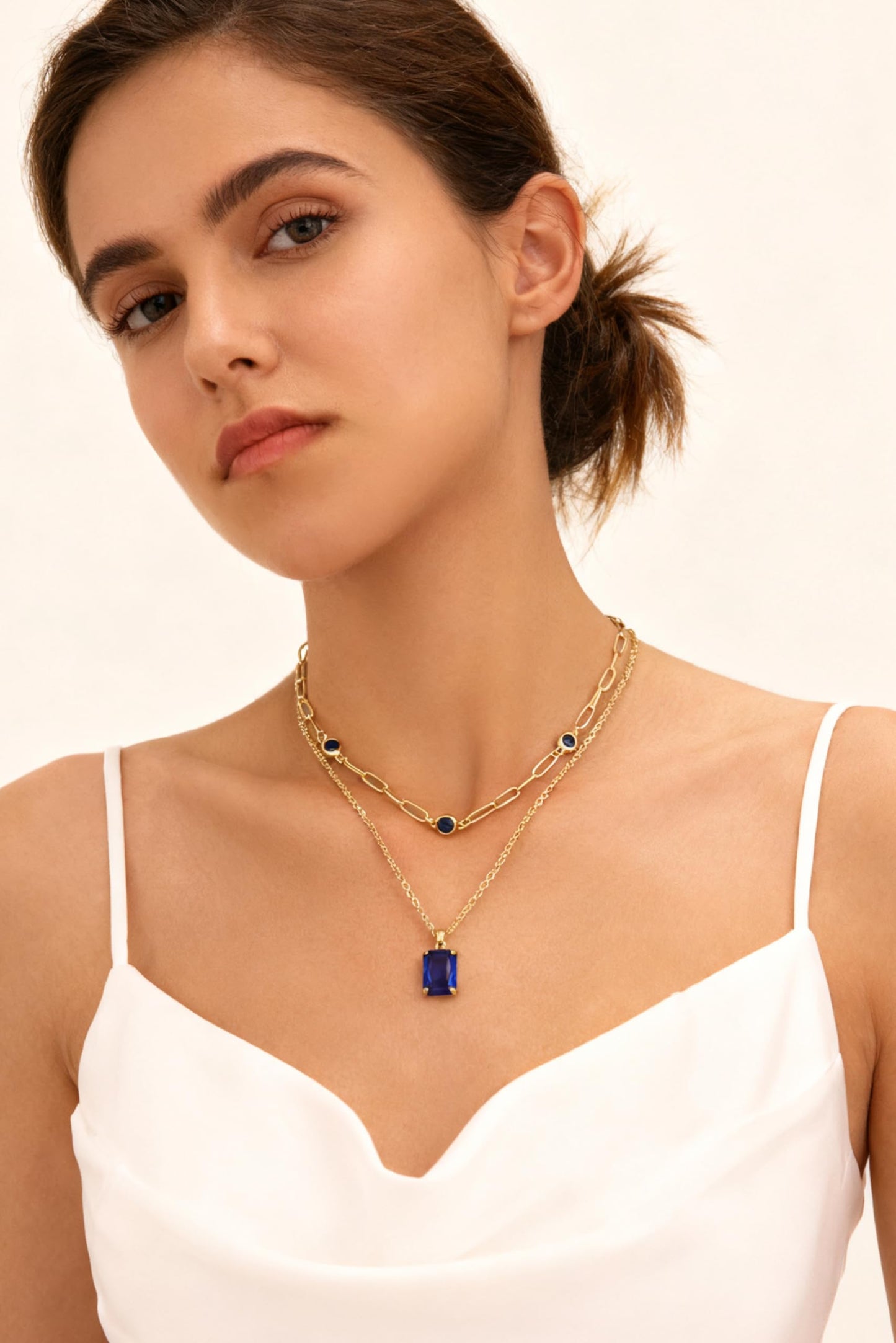 VANGETIMI Emerald Green and Gold Layered Pendant Necklaces for Women 14k Gold Plated Crystal Choker Necklace Paperclip Rhinestone Necklace Party Prom Jewelry