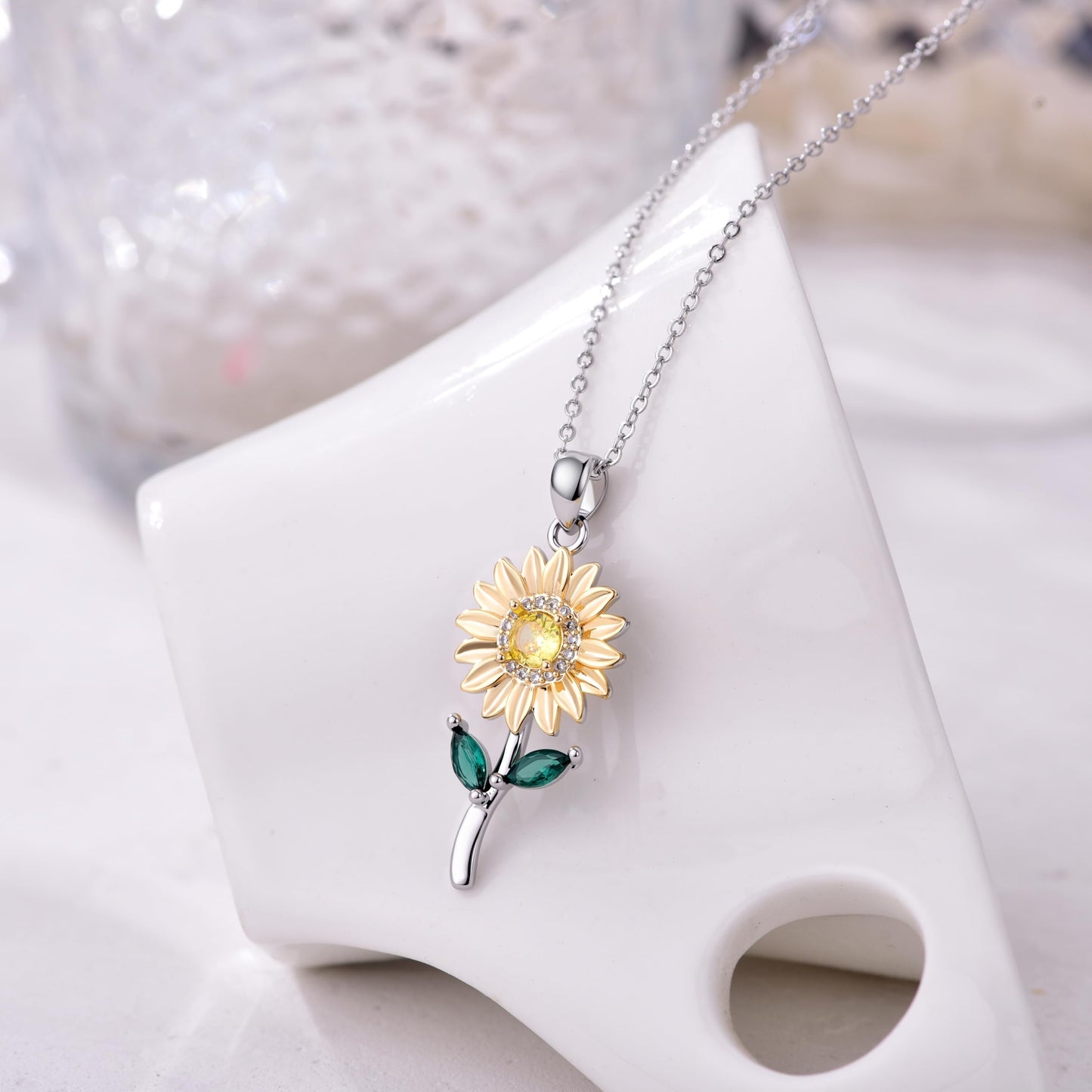 HELORET Sunflower Necklace Sunflower Cross Pendant Flower Necklace Jewelry for Women Birthday Gifts