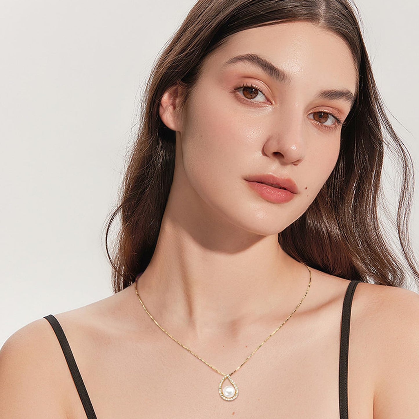 DENGGUANG Pearl Necklaces for Women, 925 Sterling Silver Freshwater White Pearl Pendant Necklace, Shiny Moissanite Pearl Wedding Jewelry for Bride Bridesmaid(9-10mm)