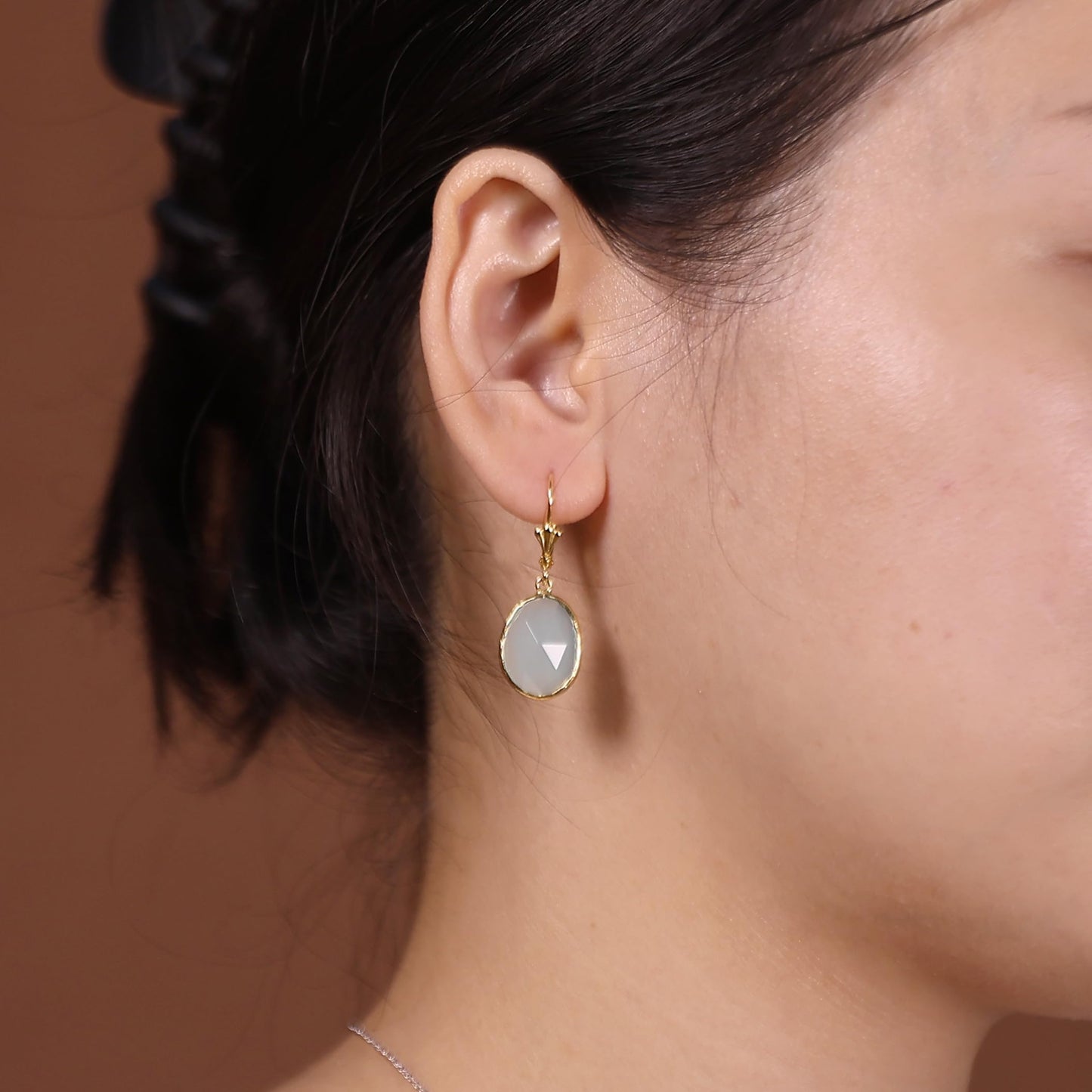 Bling Jewelry Elegant Oval Faceted Pastel Stone Dangle Bezel Set: Lever Back Earrings Mint Green Simulated Chalcedony 14K Gold-Plated .925 Sterling Silver