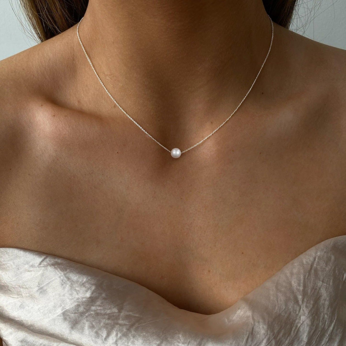 Sargetou Pearl Necklace for Women,14k Silver Plated Waterproof Small Cute Dainty Choker Necklace Drop Circle Single Pearl Chain Trendy Jewelry Fashion Gift