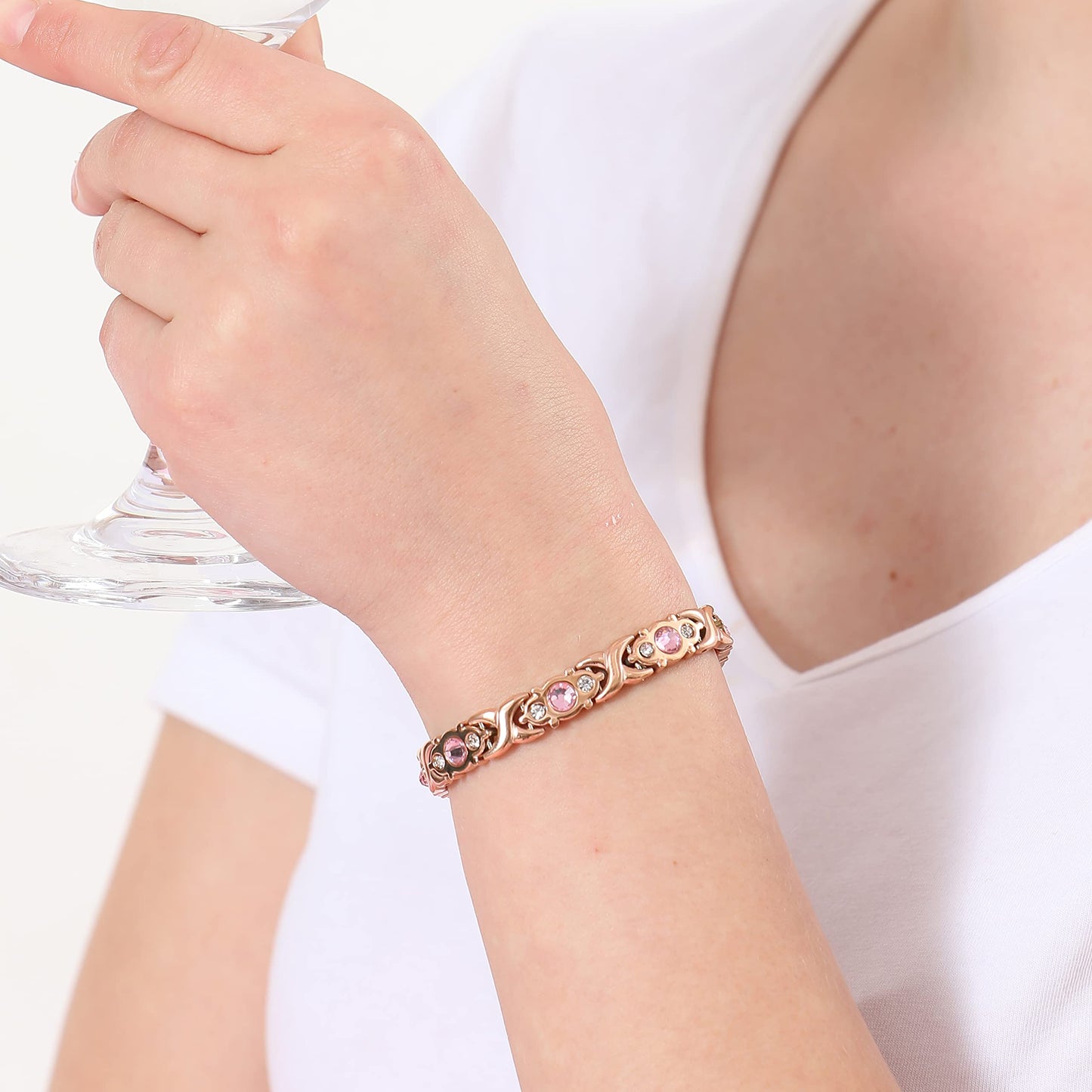 EMMORI Ultra Strength Magnetic Bracelet for Woman - 3,500 Gauss Per Magnet -Crystal Bracelet - Adjustable Length -Pulseras Magneticas (Rose Gold)