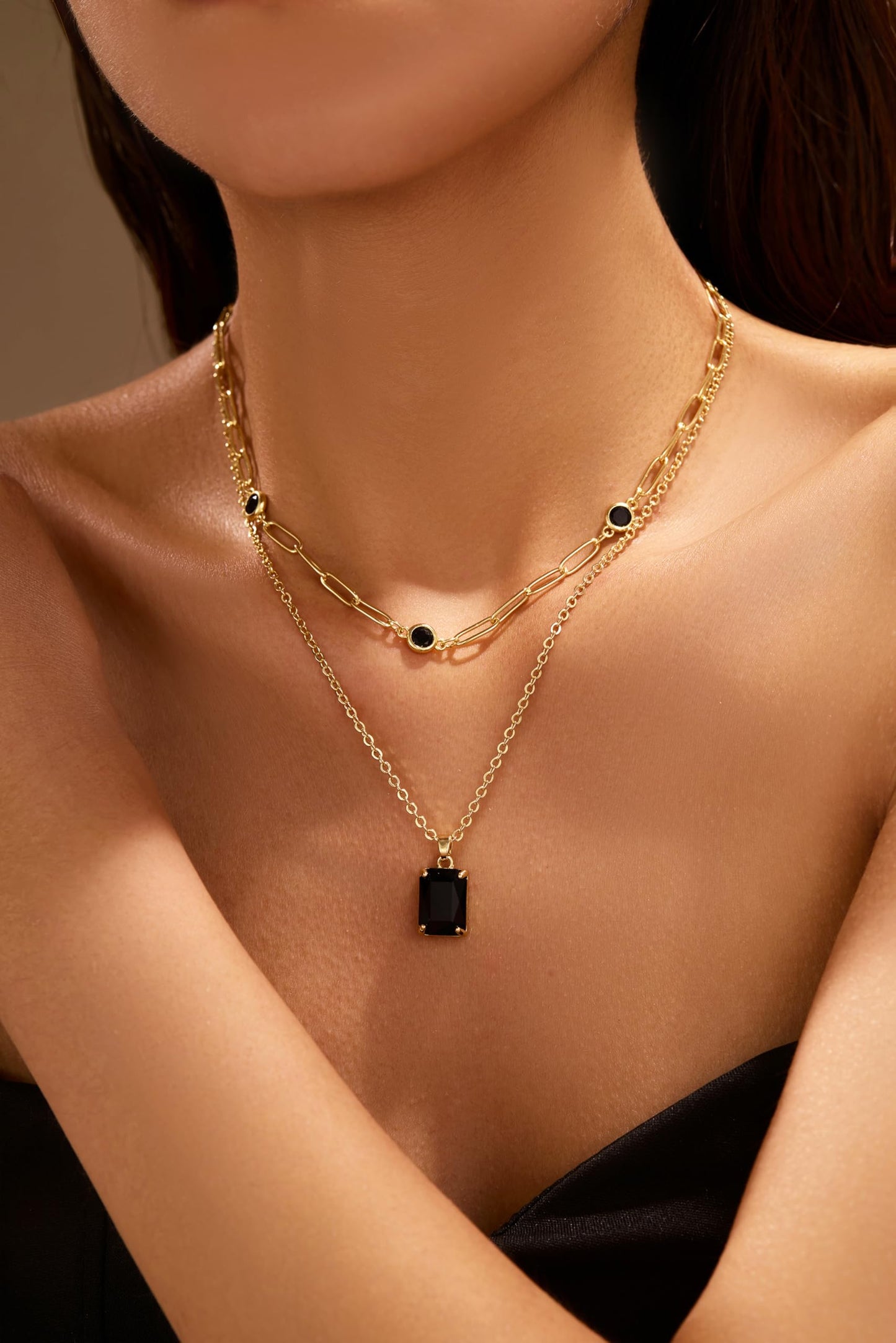 VANGETIMI Black and Gold Layered Pendant Necklaces for Women 14k Gold Plated Crystal Choker Necklace Paperclip Rhinestone Necklace Party Prom Jewelry