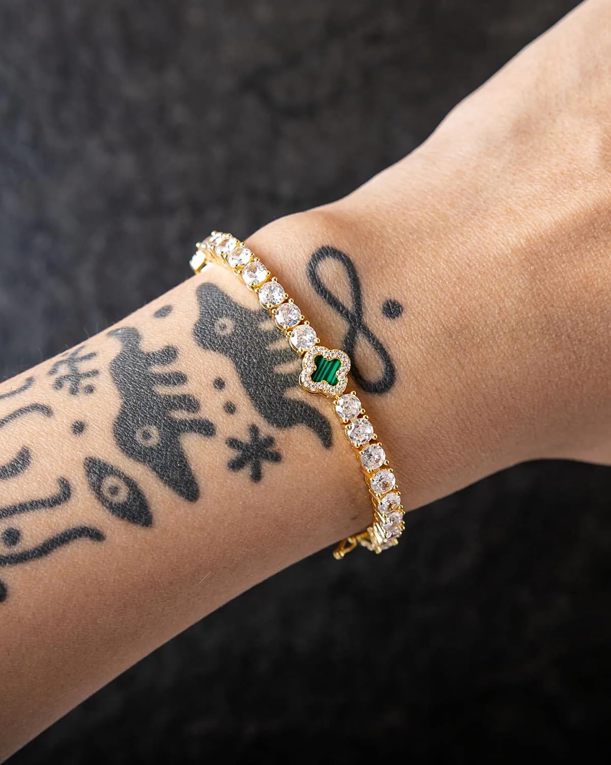 LuxeFlex 4mm Iced Out Clover Tennis Bracelet, White Gold Plated with 5A Zircon Stones, Handmade exquisite Hip Hop Jewelry, Perfect Unisex Gift (Gold-Green,7)
