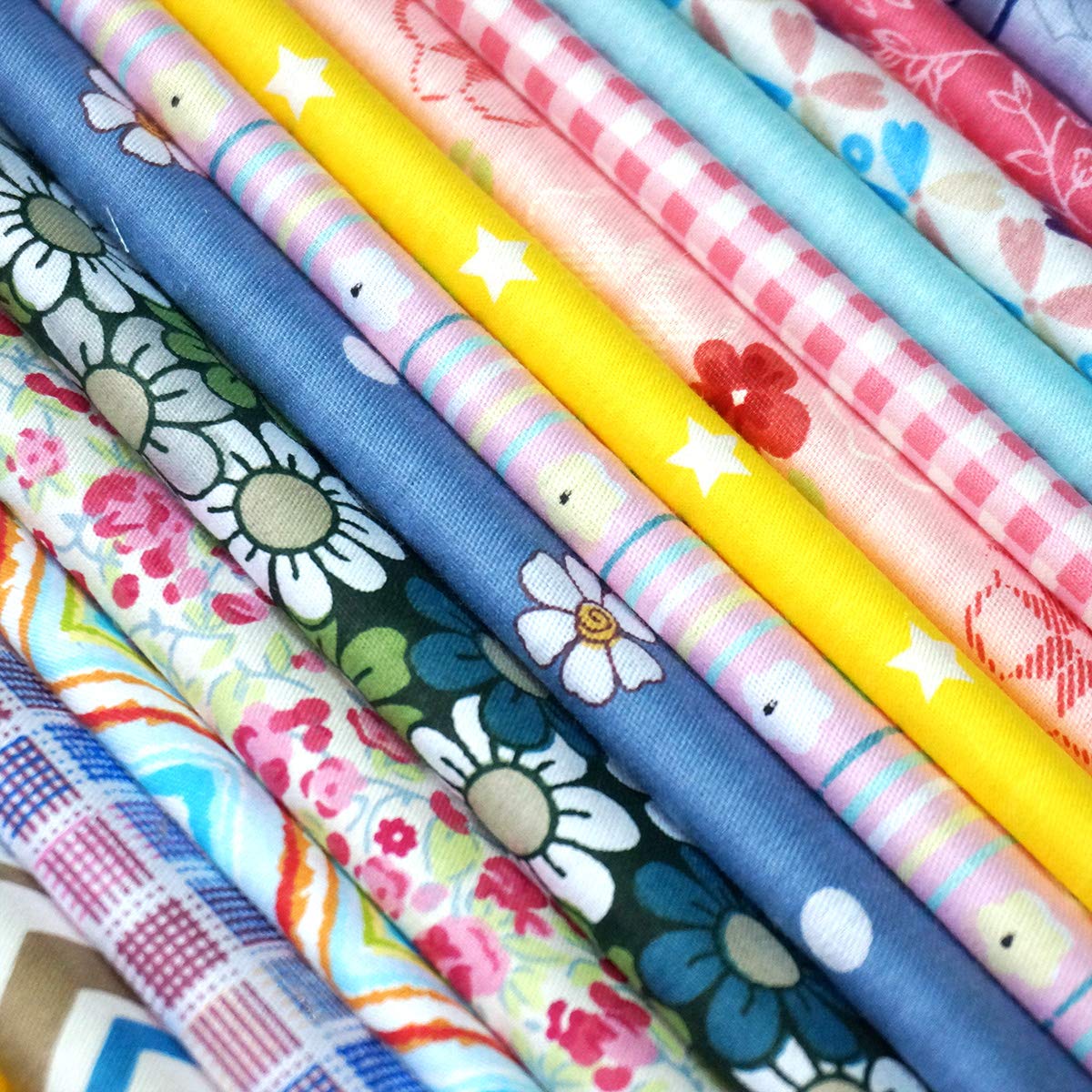 50pcs 8" x 8" Fabric Squares 100% Cotton Fabric Bundles Quilting Craft Supplies Floral Precut Squares Patchwork for Sewing DIY Quilt Patchwork