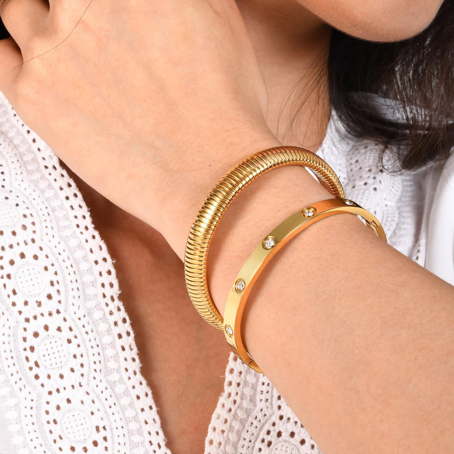 MPRAINBOW Gold Bracelets for Women, 2Pcs 18K Gold Plated Cubic Zirconia Bangle Crystal Friendship Bracelet Jewelry,Wedding Party Christmas Birthday Gift for Girlfriend Sister Daughter