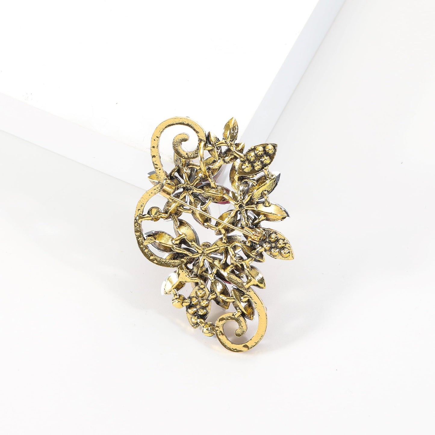 YOQUCOL Vintage Blck Austrian Crystal Rhinestone Flower Shape Brooch Pin For Women