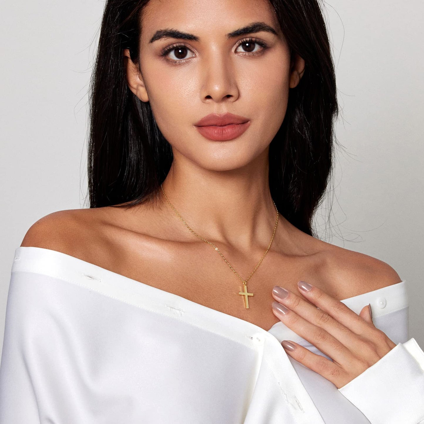 HAXIYA Gold Cross Necklace for Women 18K Gold Plated Chain Necklace Dainty Gold Pendant Necklaces Jewelry Gift for Women