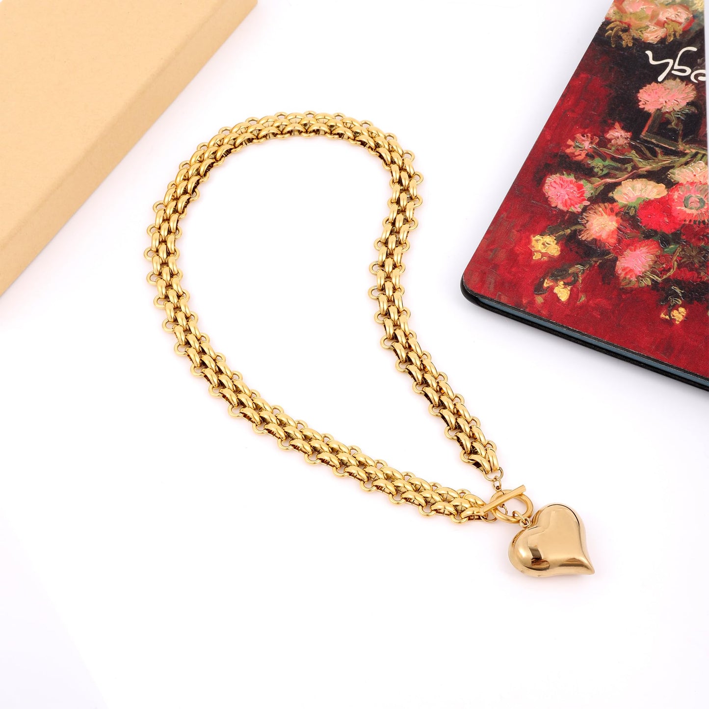 jomjeu Chunky Gold Necklace for Women Heart Necklaces 18K Gold Plated Stainless Steel Chain Pendant Necklace Classic Trendy Toggle Thick Gold Necklaces Jewelry Gifts for Women