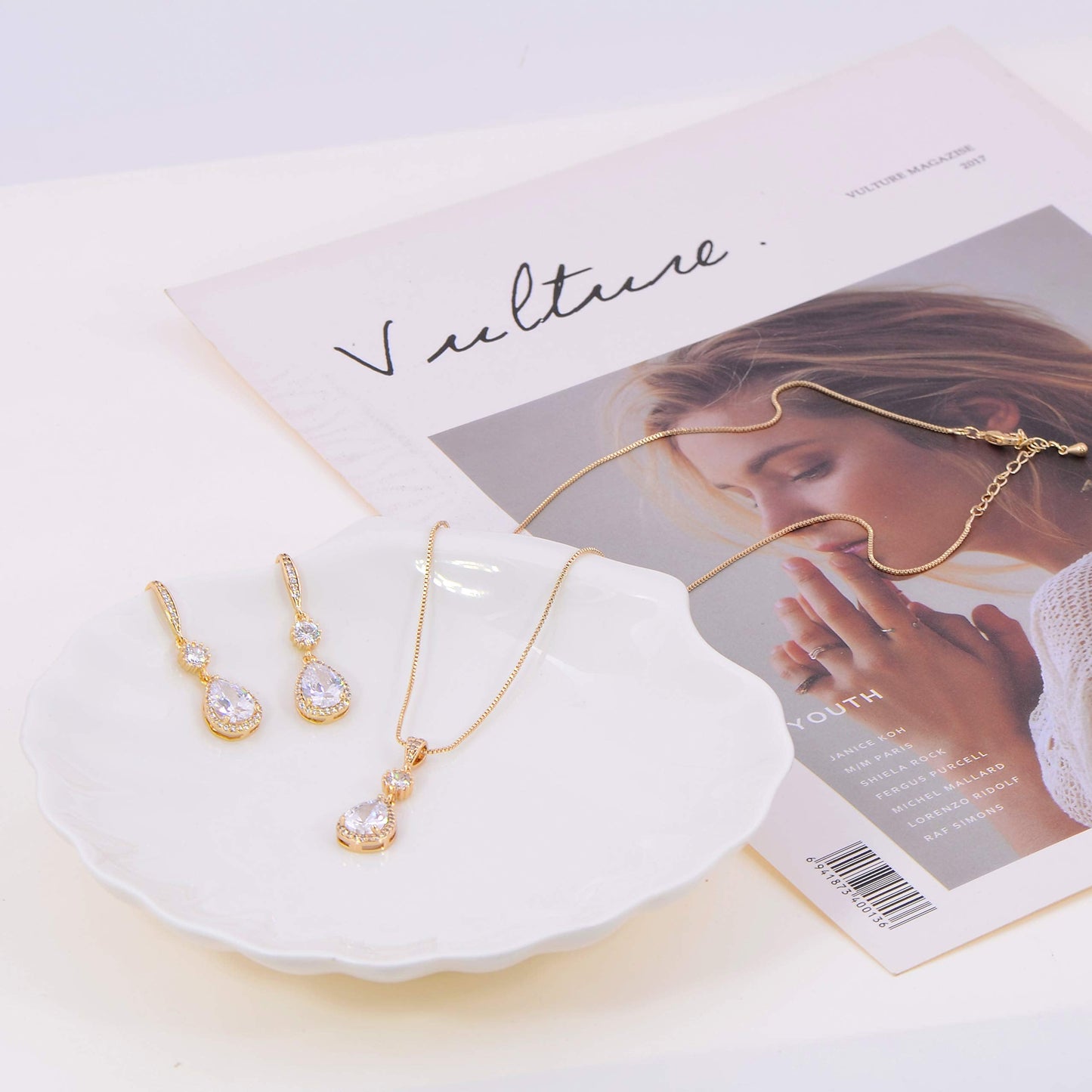 AMYJANE Bridal Jewelry Set for Wedding - 18k Gold Plated Sterling Silver Teardrop Cubic Zirconia Crystal Drop Earrings and Necklace Set for Bride Bridesmaids Mother of Bride Prom Party