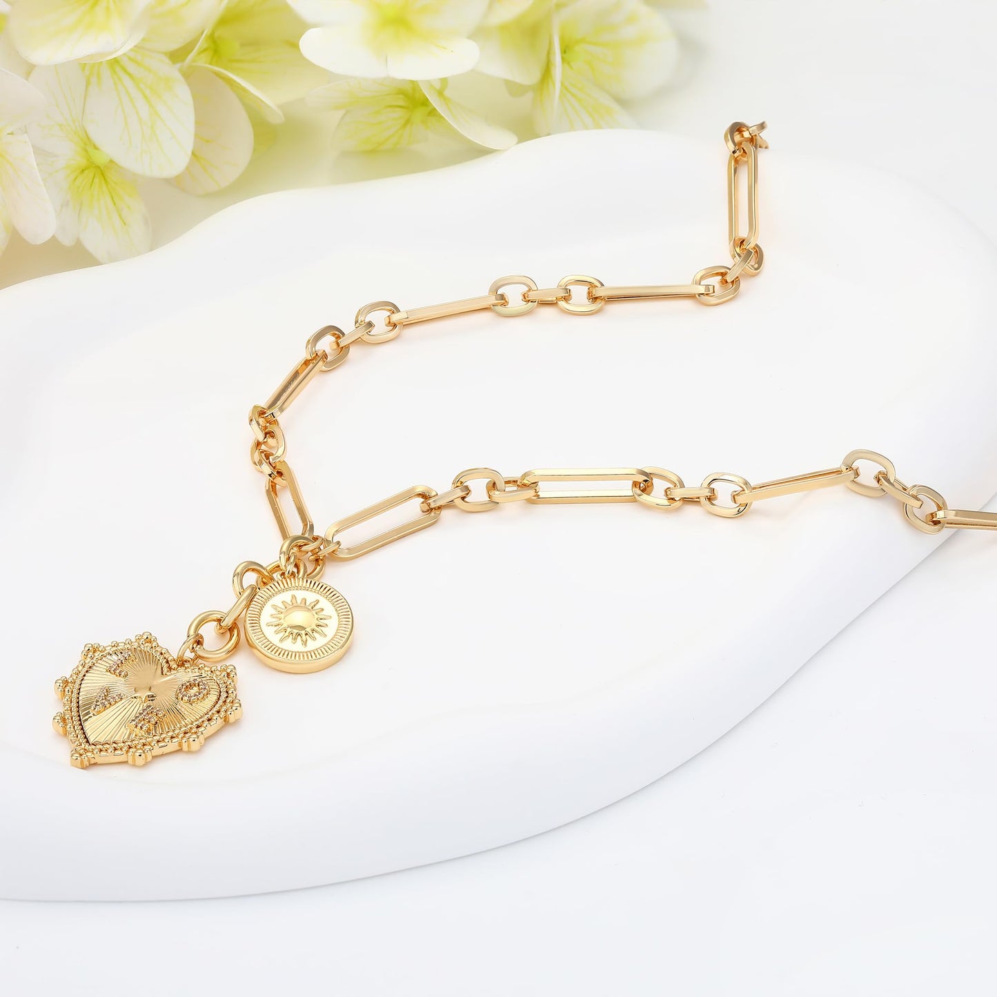 BONJOULRY 18K Gold Plated Chunky Heart Necklace for Women, Gold Heart Necklace Trendy Non Tarnish Statement Sunflower Pendant Charm Jewelry Birthday Gifts for Women
