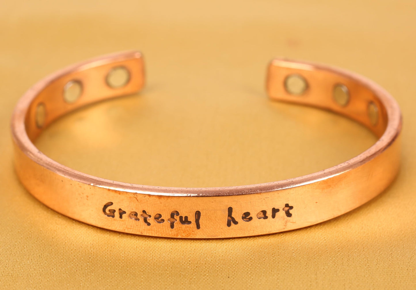 Touchstone Inspirational Copper Engraved Magnetic Bracelets for Women-Personalized Jewelry Gifts for Best Friend/Mom/Daughter/Sister - Adjustable Bracelet in a Gift Box Grateful Heart.
