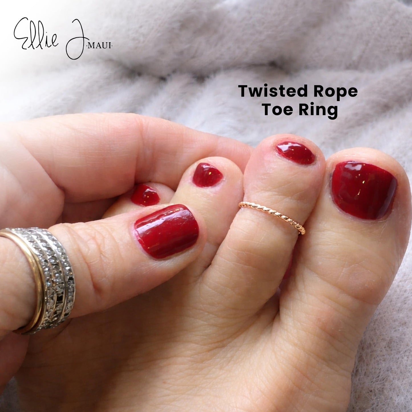 Gold Adjustable Toe Ring – Twisted Rope Design | 14k Gold Filled | Handmade in Maui | Non-Tarnish, Waterproof, Adjustable Fit Toe ring for women (Single Yellow Gold)