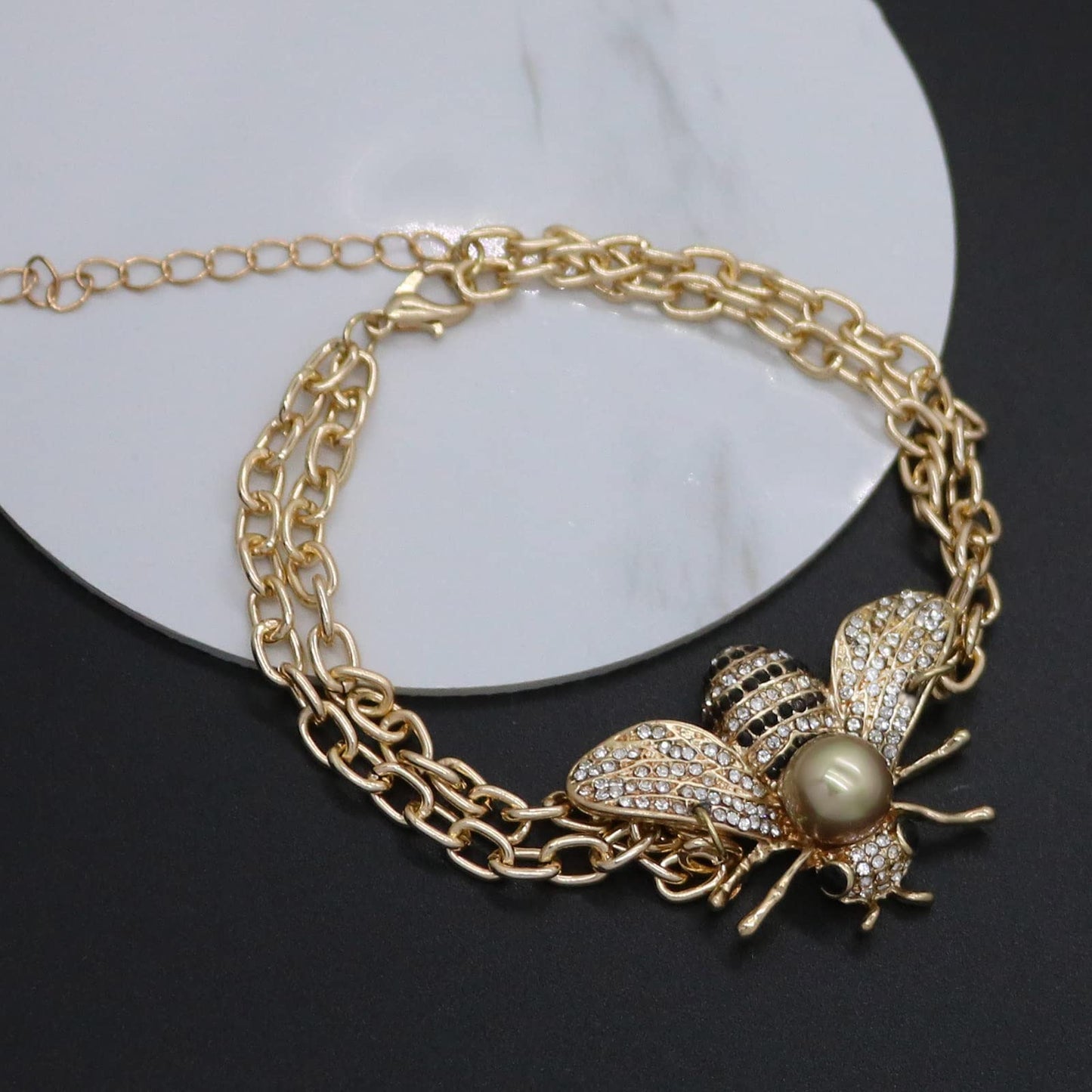 Honey Bee Turquoise Beaded Bracelet Crystal Insect Themed Bee Chain Link Bracelets Animal Fashion Shell Pearl Elastic Bracelets Gold Tone (Gold Pearl Chain)