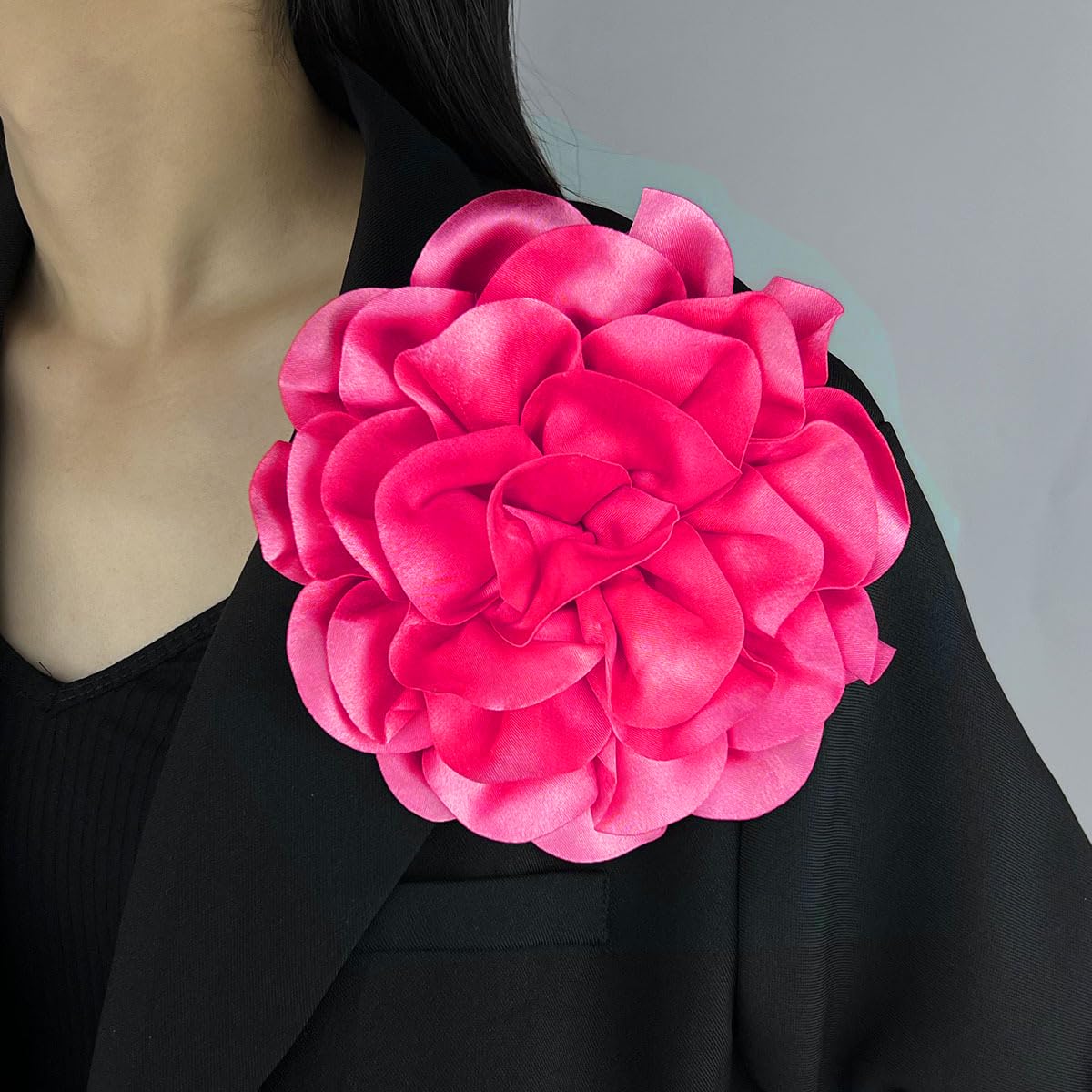 ZZ ZINFANDEL 19mm Extra Large Rose Flower Brooches Lapel Pins Dainty Satin Fabric Brooches Big Camellia Flower Brooch Pin for Women Wedding Part Dance Clothes Accessories Jewelry Gifts (Rose Red)