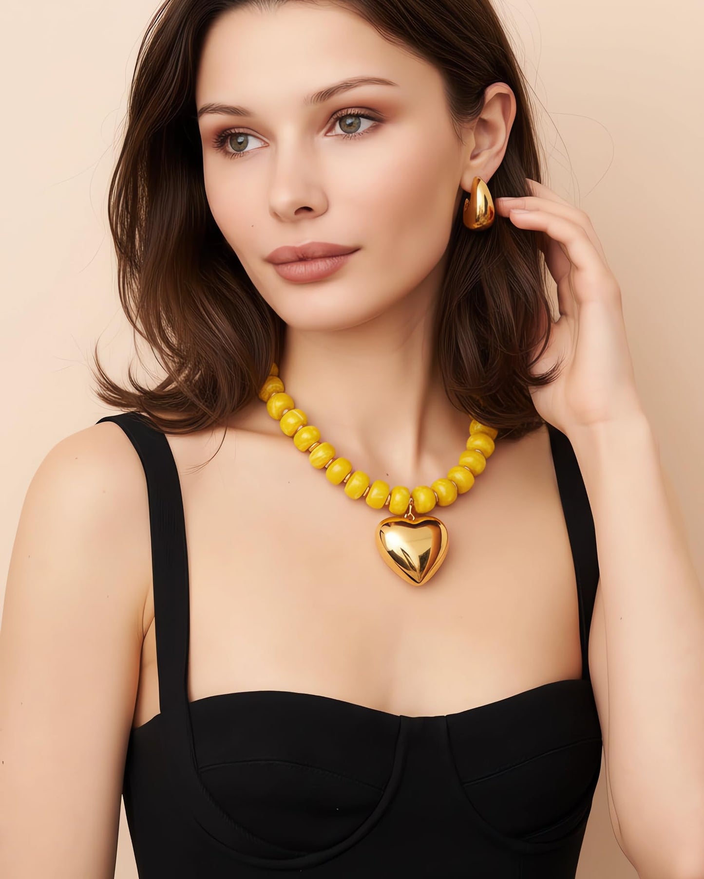 ENSKEFEN Gold Heart Necklaces for Women Trendy Yellow Resin Acrylic Beaded Necklace Bohemia Bold Statement Necklace Jewelry