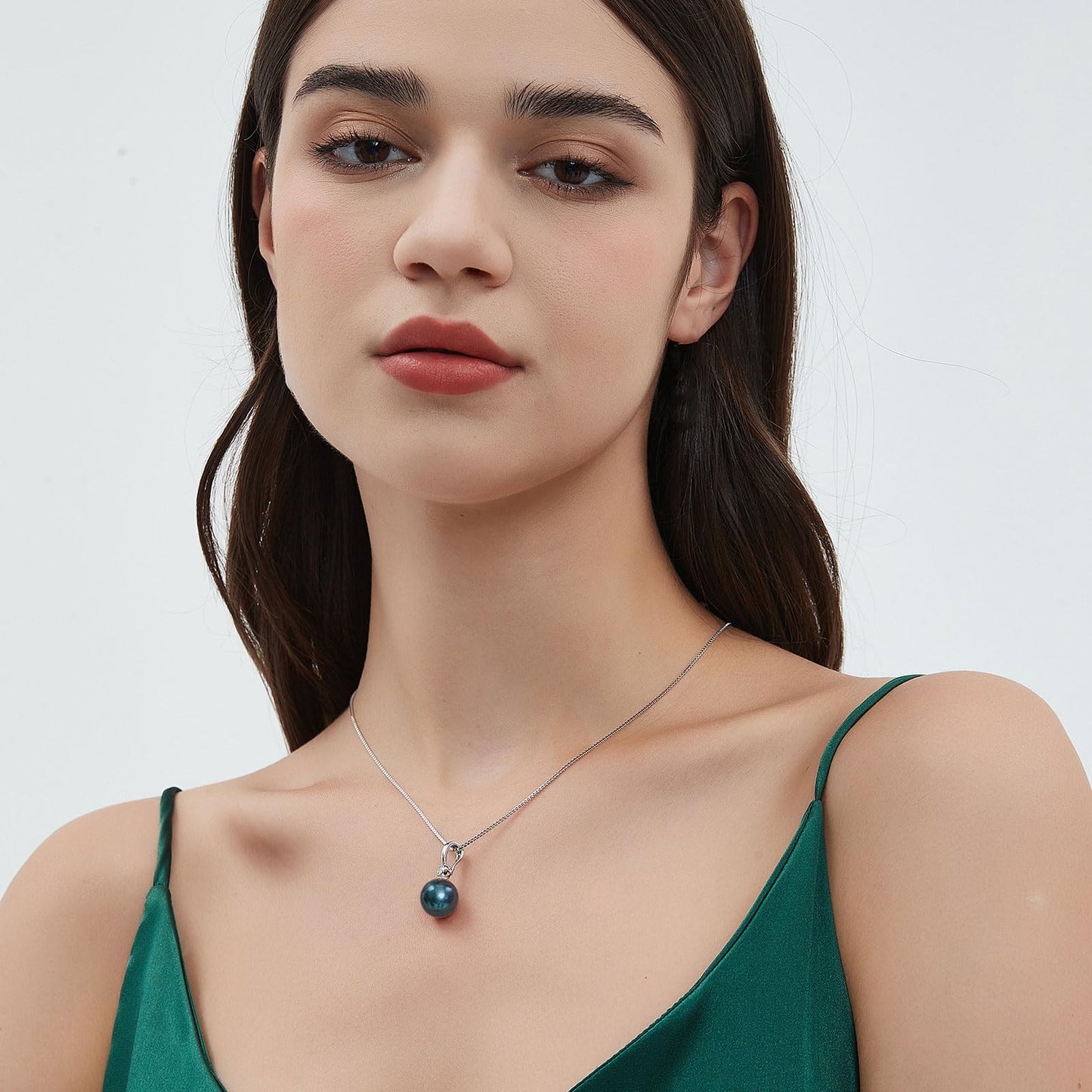 YAMI Black Tahitian Pearl Necklace and Earrings Set, Saltwater Cultured Pearl, 925 Sterling Silver Necklace, Elegant and Luxurious Jewelry Gift for Women for Anniversaries, Birthdays, and Mother's Day