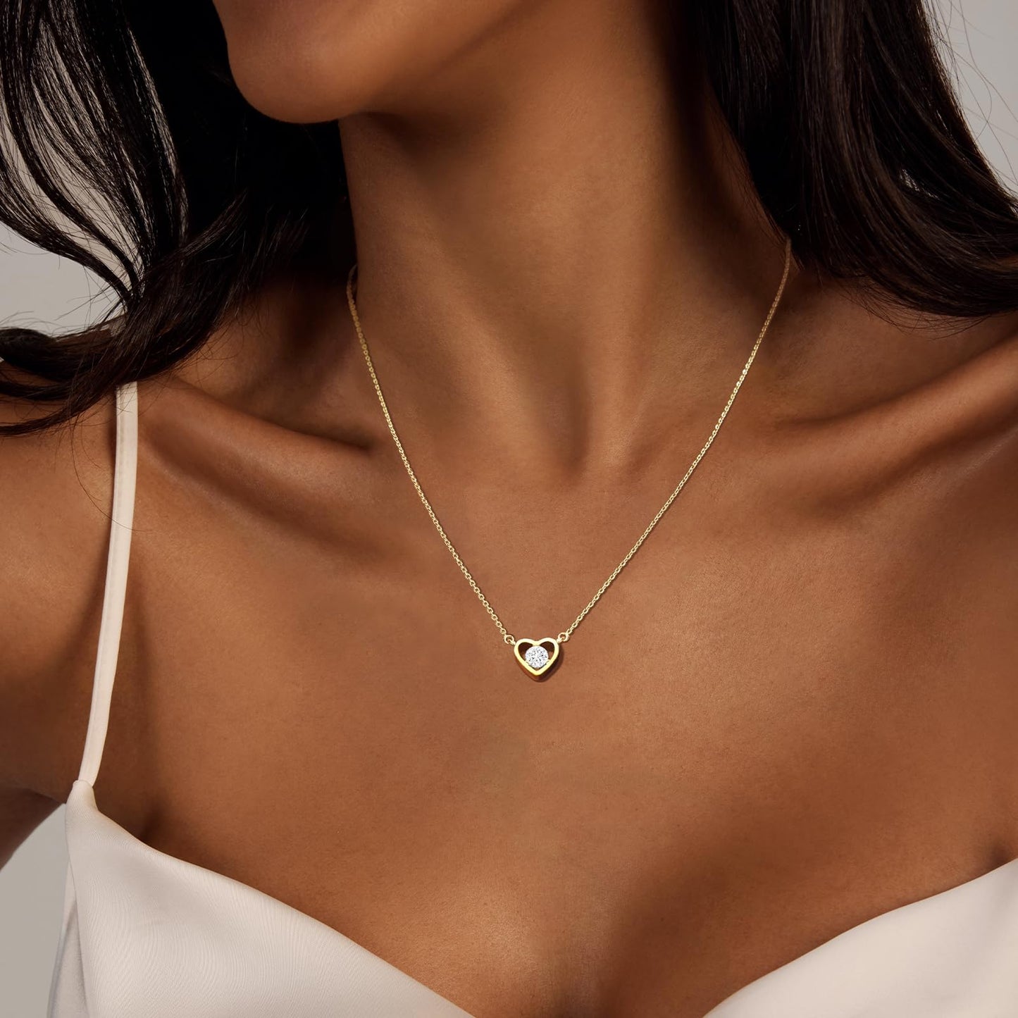 Zeffy Gold CZ Heart Necklace Tiny Cute Diamond Heart Choker Simple Dainty Gold Jewelry for Women Trendy Gifts