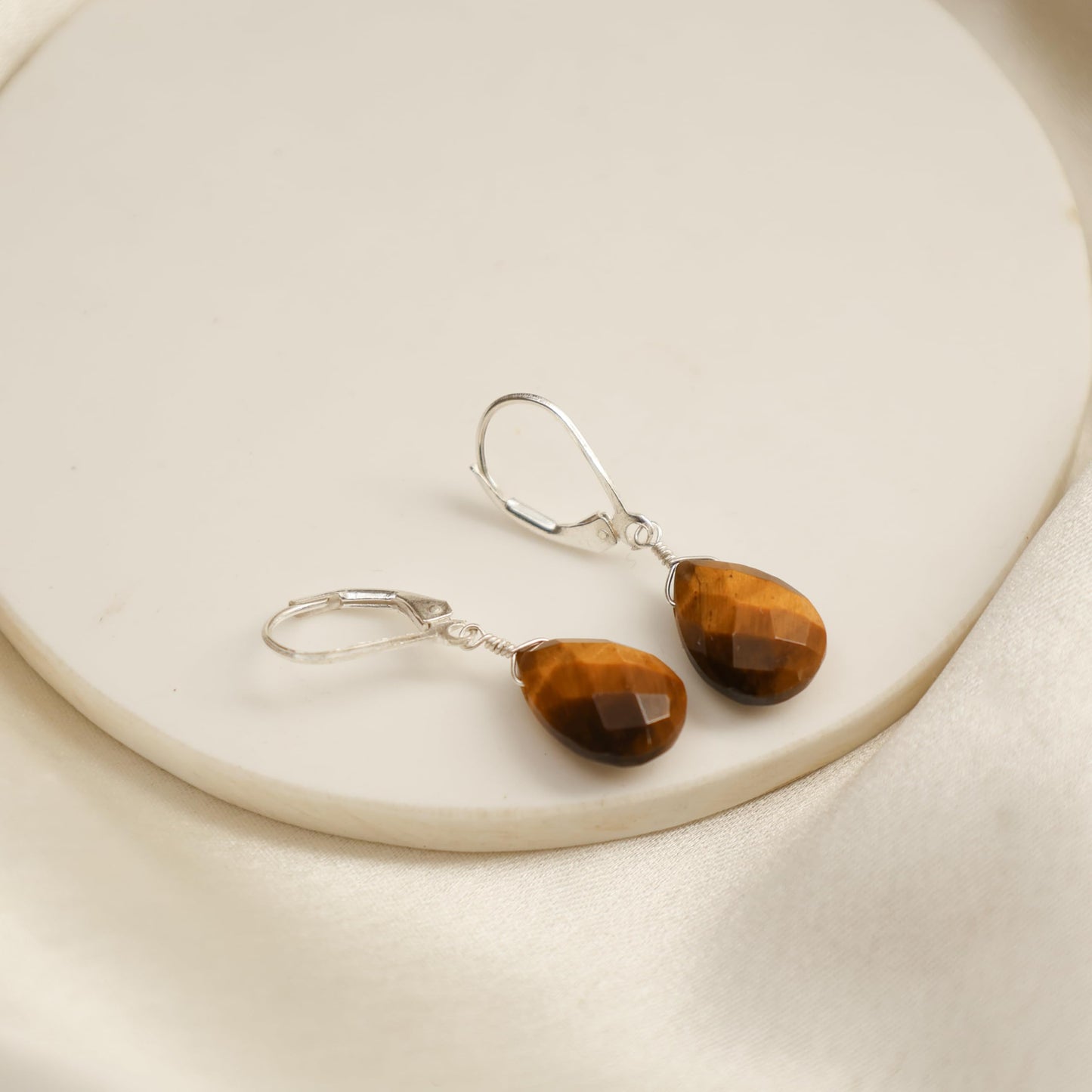 GemInspire Tiger Eye Teardrop Leverback Earrings Brown Crystal Gemstone Jewelry 925 Sterling Silver Lightweight Dangling Earrings For Women